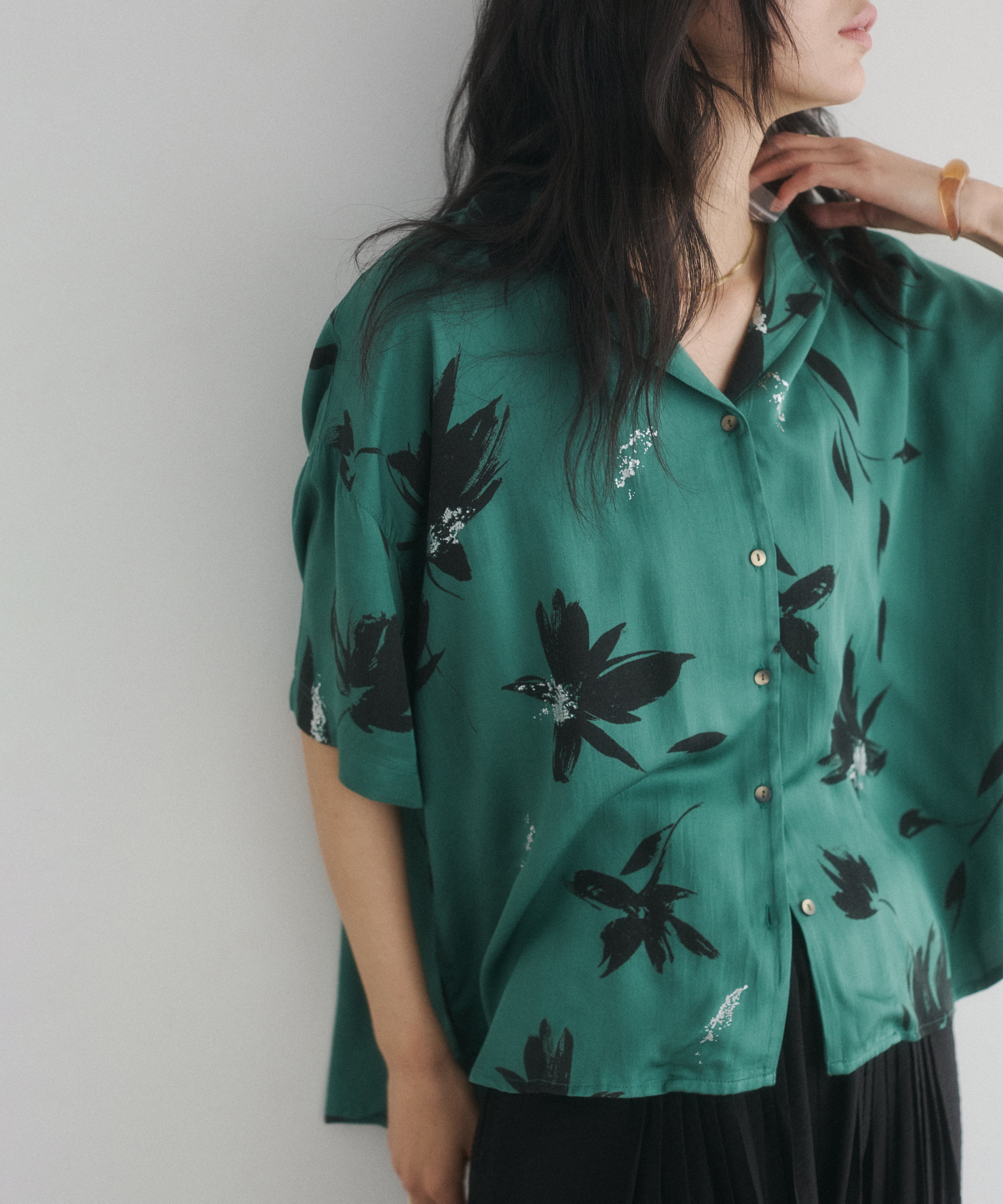 RAYON PATTERNED OPEN-NECK SHIRT