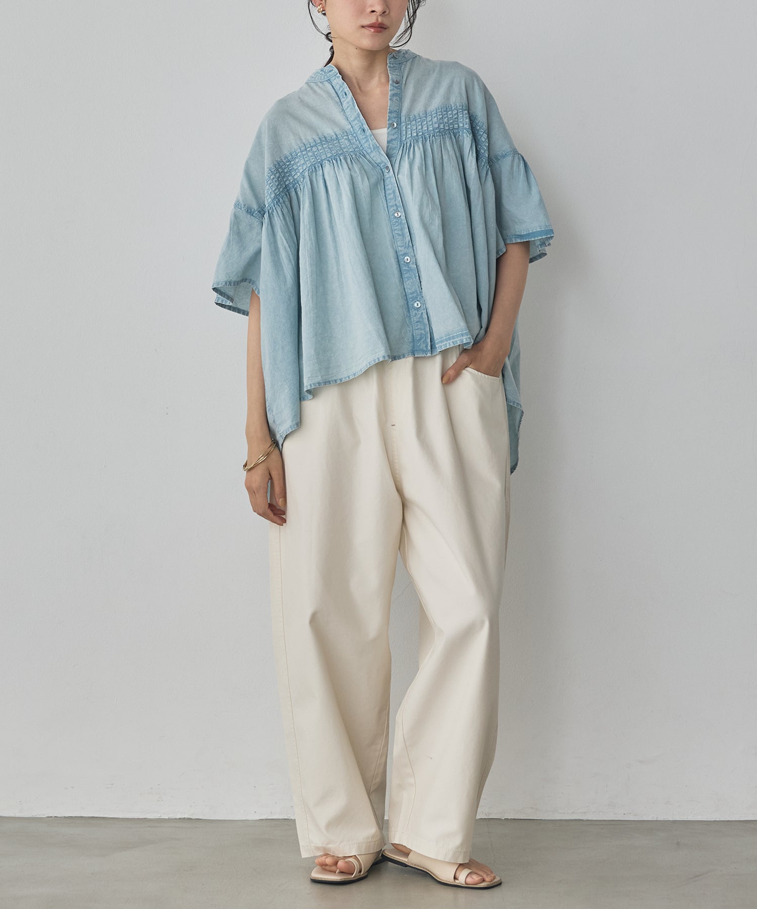 PINTUCK CHEMICAL WASH BLOUSE