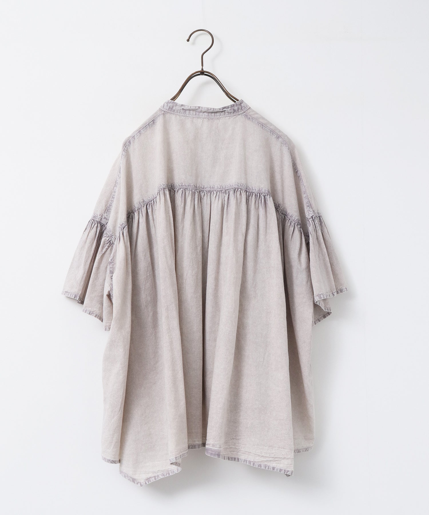PINTUCK CHEMICAL WASH BLOUSE