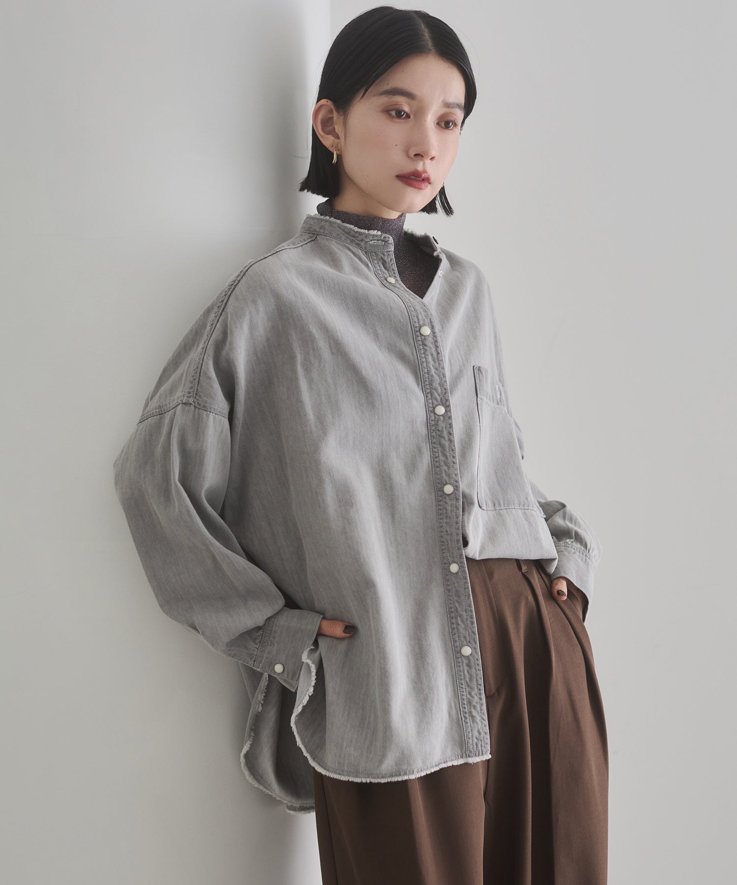 【WEB限定/別注】 バンドカラー オーバーサイズ デニムシャツ