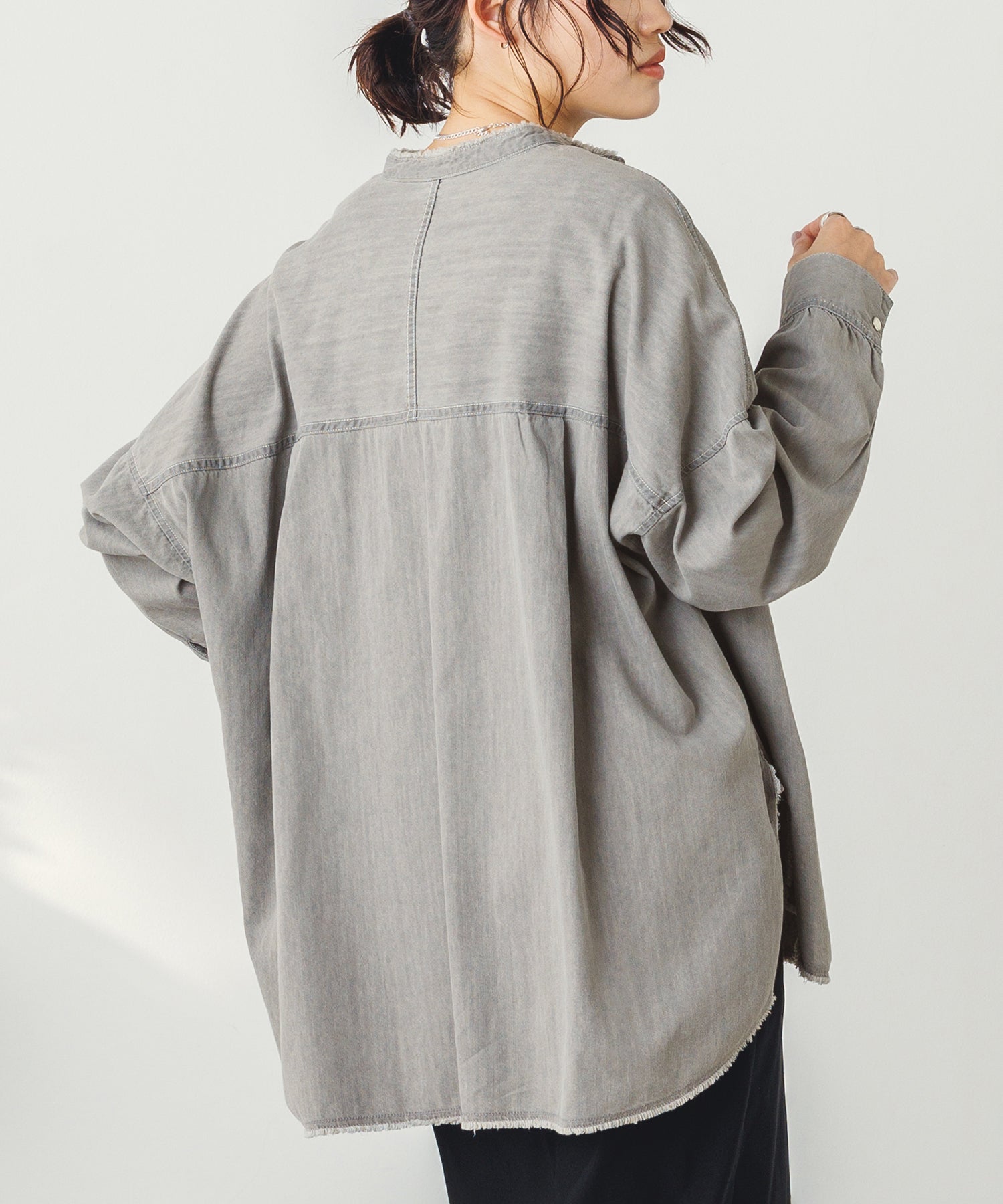 【WEB限定/別注】 バンドカラー オーバーサイズ デニムシャツ