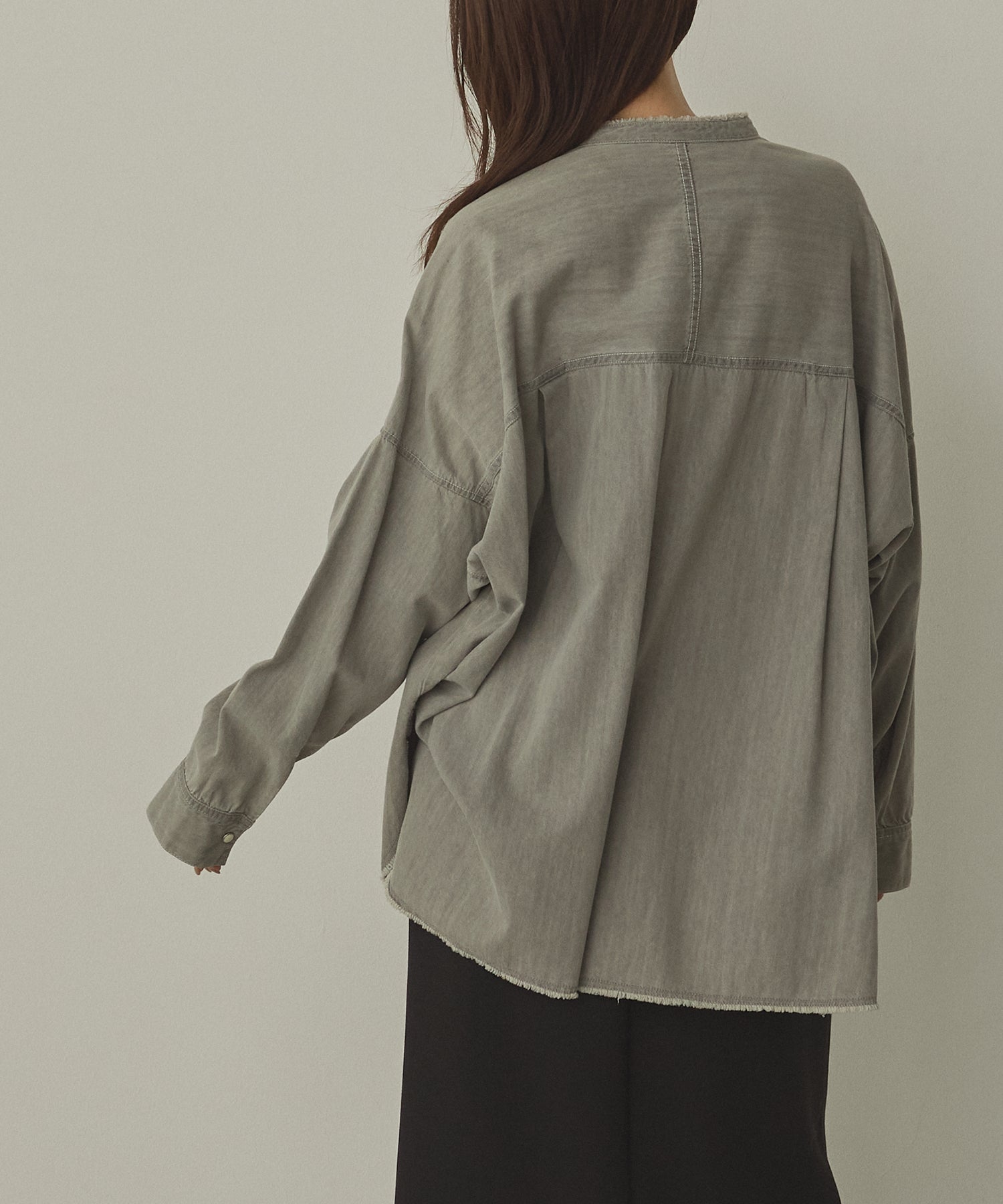 【WEB限定/別注】 バンドカラー オーバーサイズ デニムシャツ