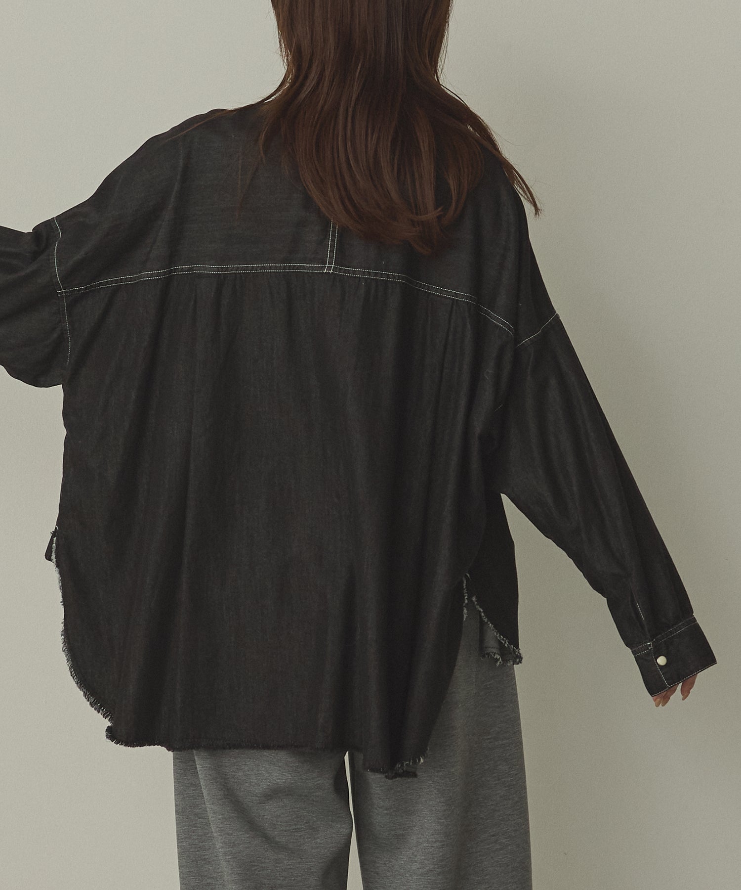 【WEB限定/別注】 バンドカラー オーバーサイズ デニムシャツ