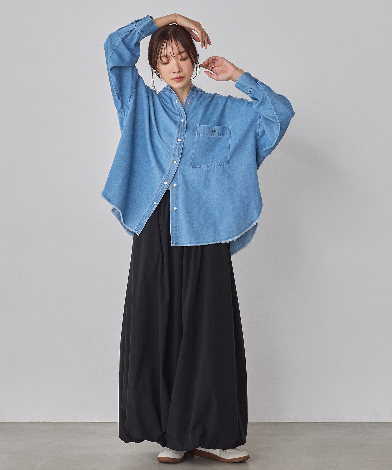 【WEB限定/別注】 バンドカラー オーバーサイズ デニムシャツ