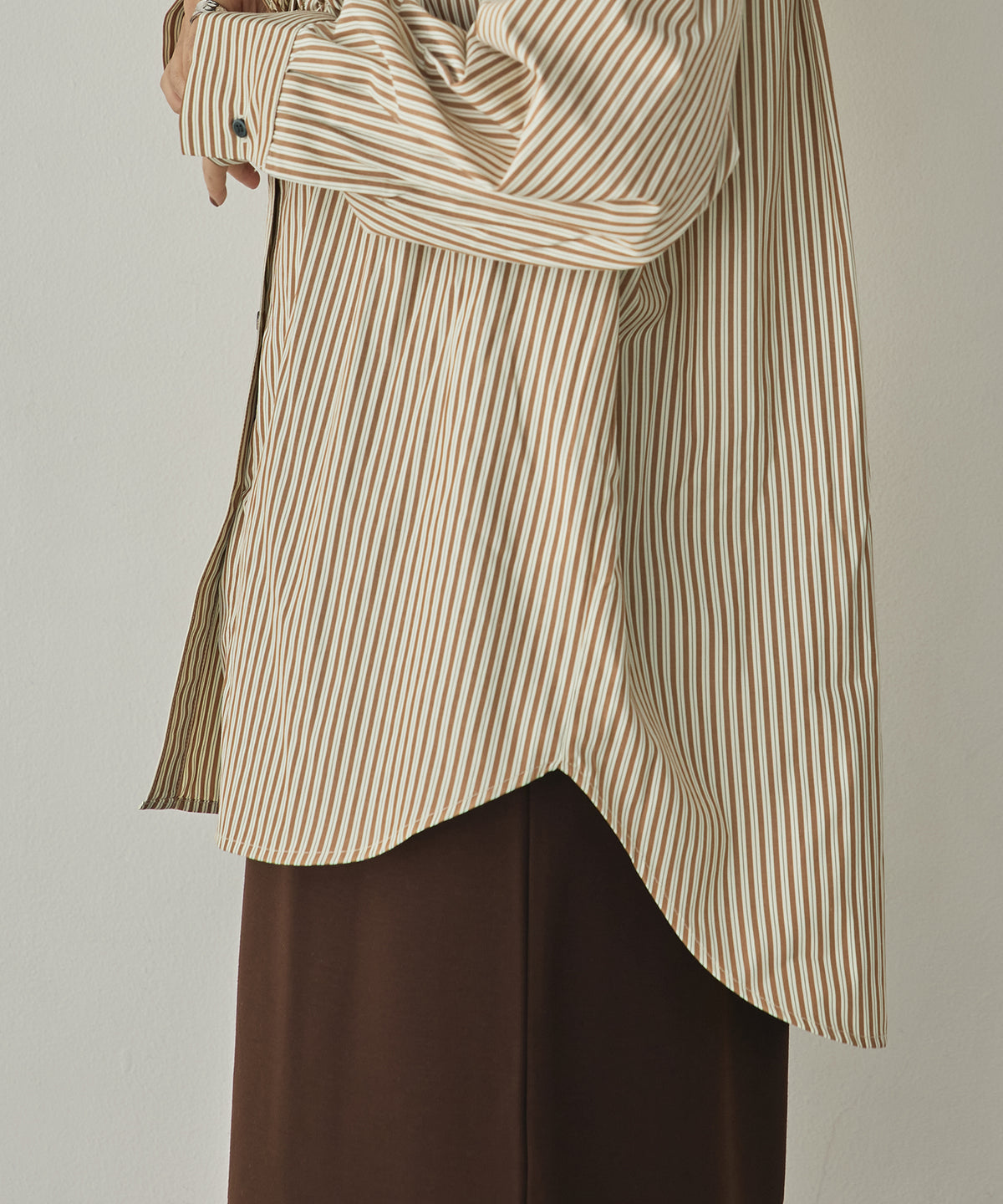 [LIMITED] SLUB-DENIM STRIPED RUFFLED SHIRT