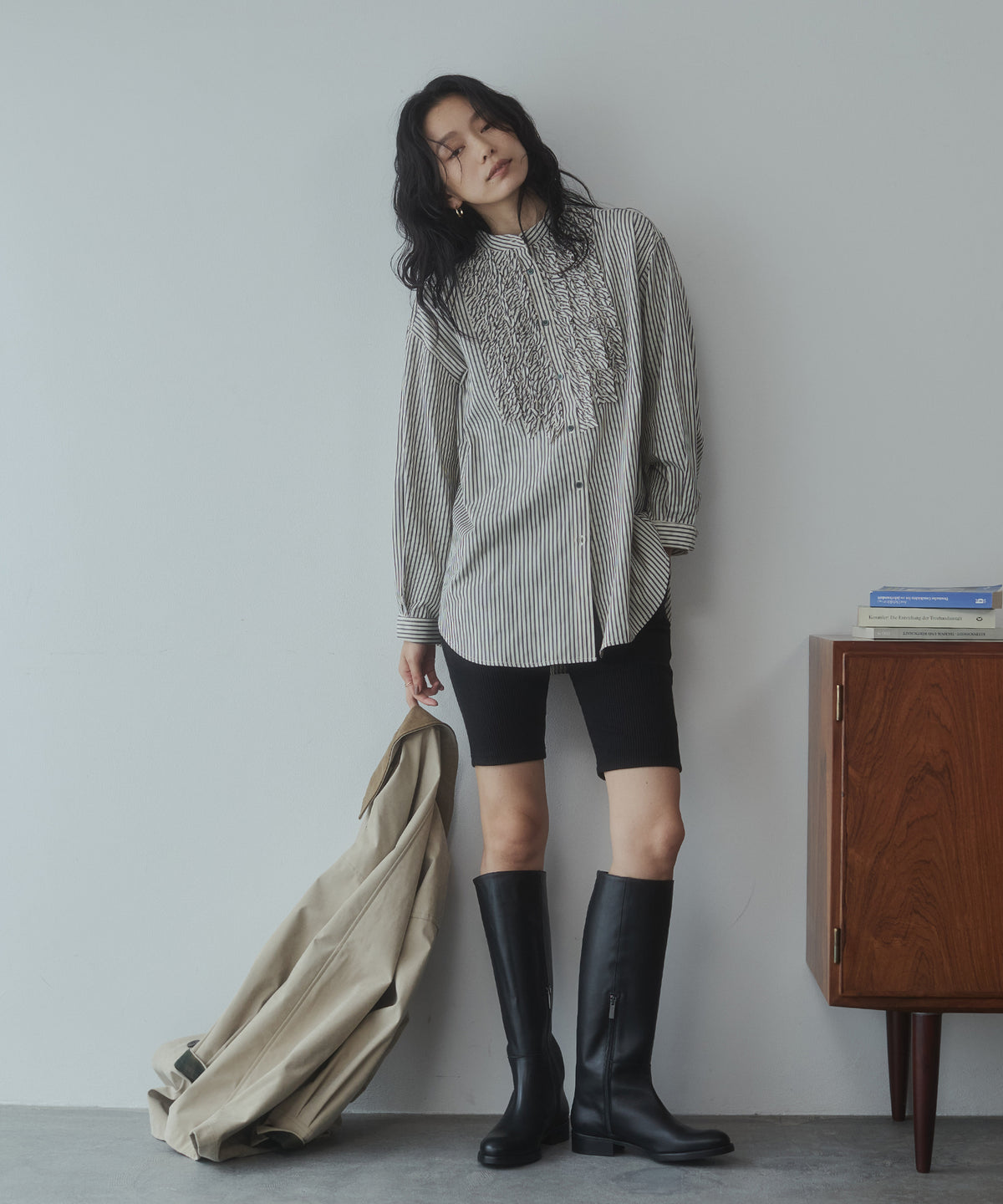 [LIMITED] SLUB-DENIM STRIPED RUFFLED SHIRT