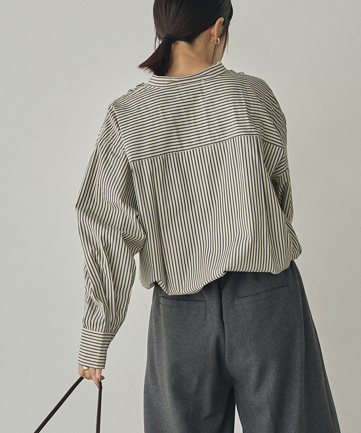 [LIMITED] SLUB-DENIM STRIPED RUFFLED SHIRT