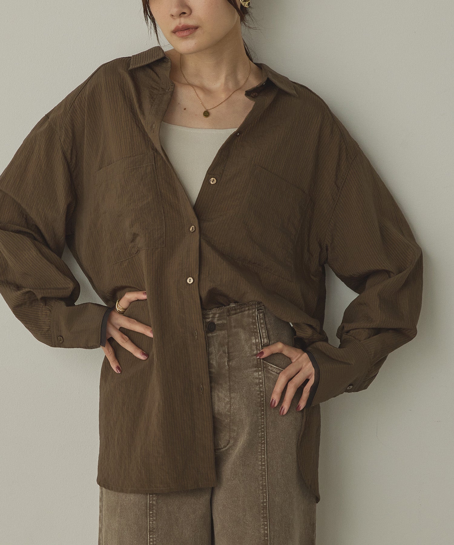 GLOSSY STRIPE OVERSHIRT