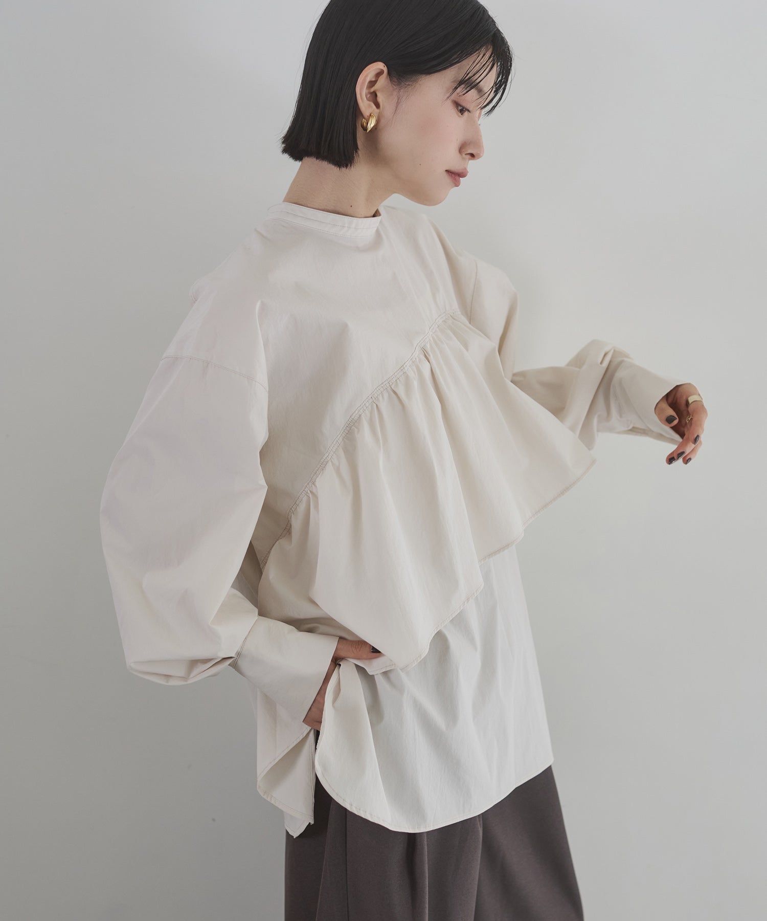 ポリエステルブロード 前後2WAYフリルシャツ