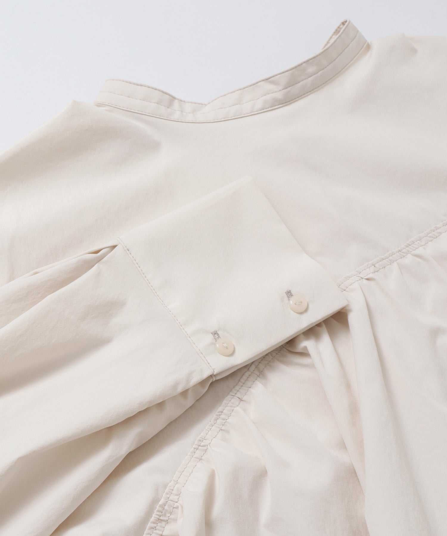 ポリエステルブロード 前後2WAYフリルシャツ