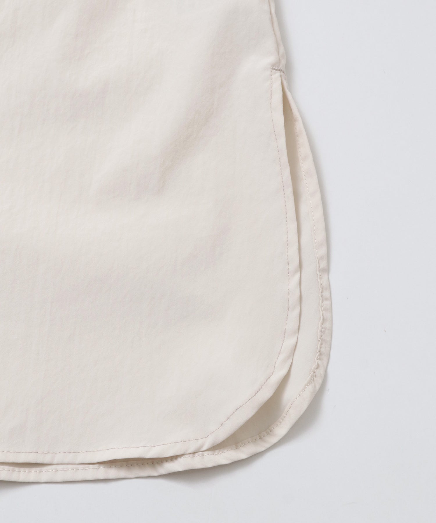 ポリエステルブロード 前後2WAYフリルシャツ