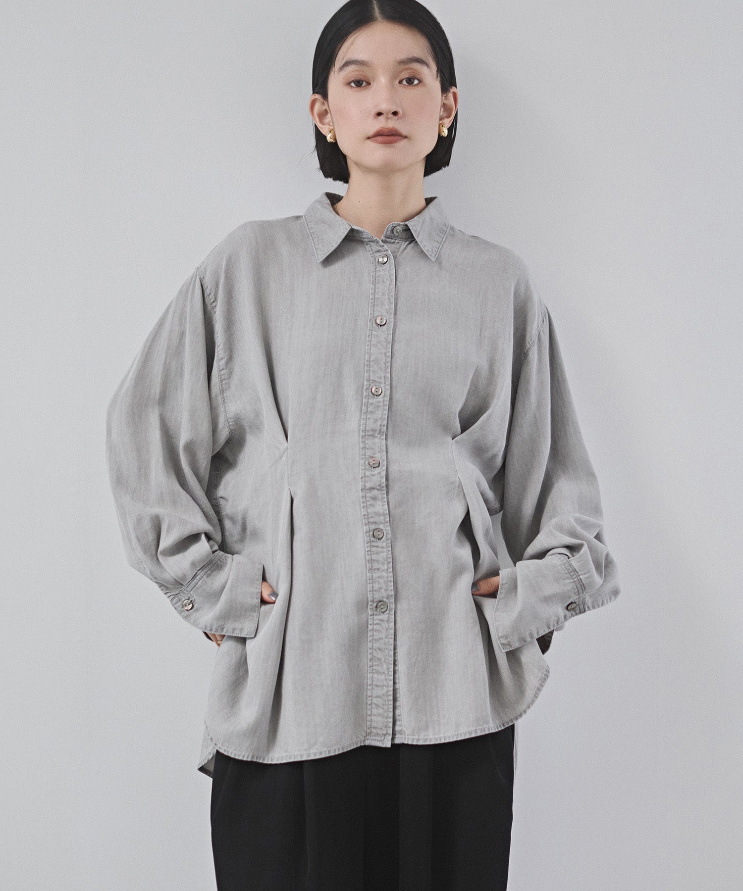 TENCEL DENIM TUCK OVERSHIRT