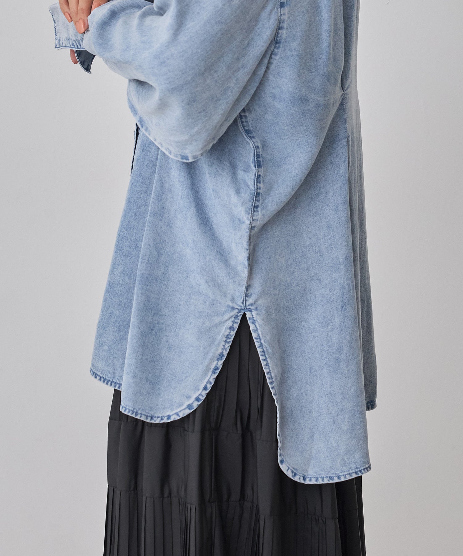 デニム オーバータックシャツ