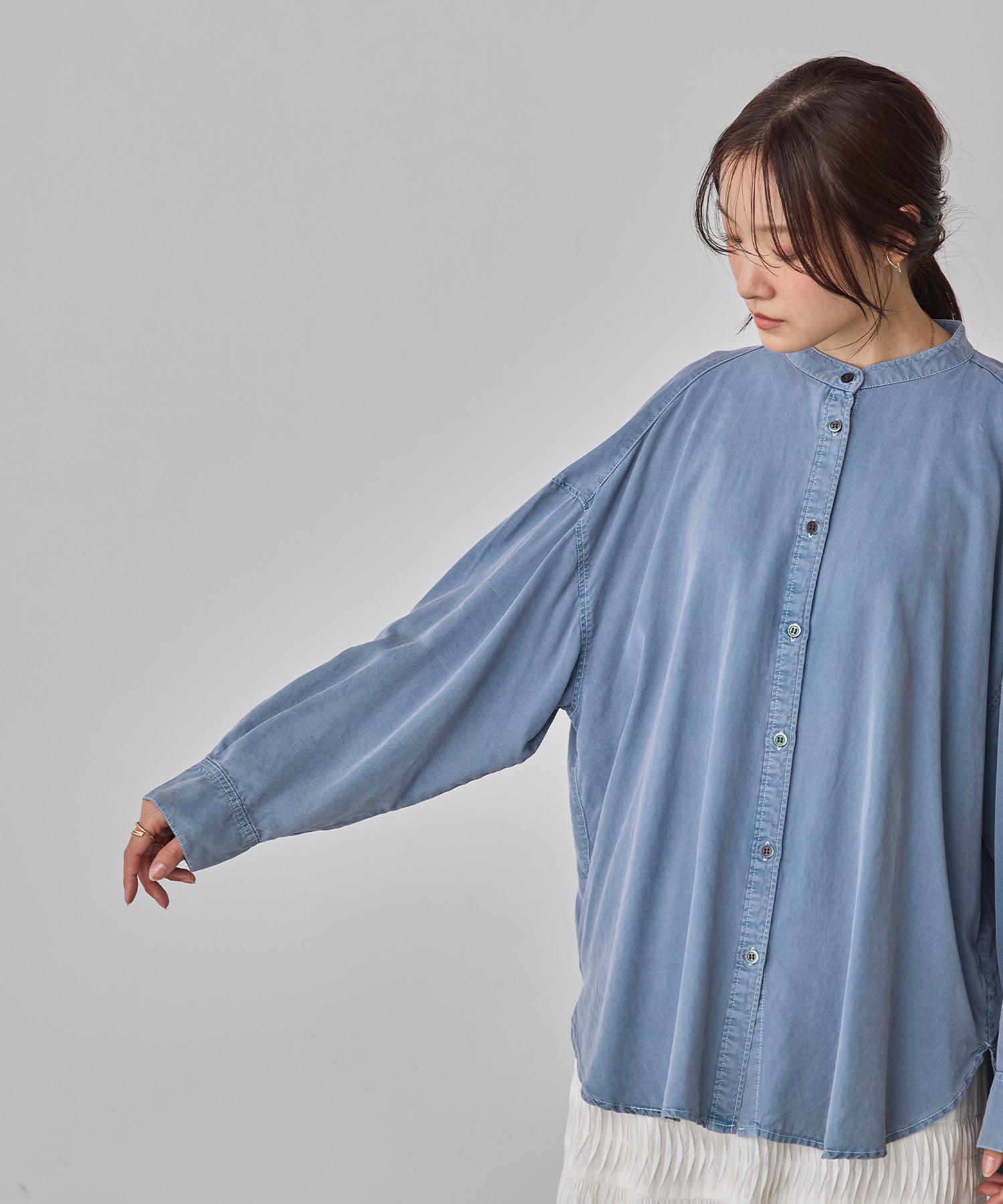 バックギャザー テンセルデニムシャツ