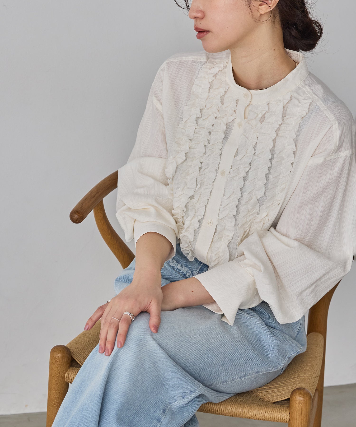 スラブ/デニム ストライプフリルシャツ