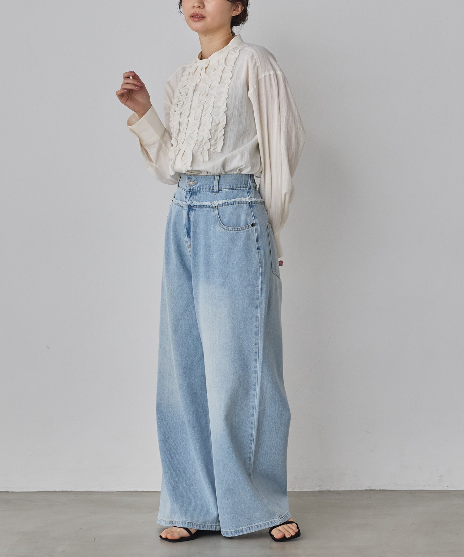 スラブ/デニム ストライプフリルシャツ