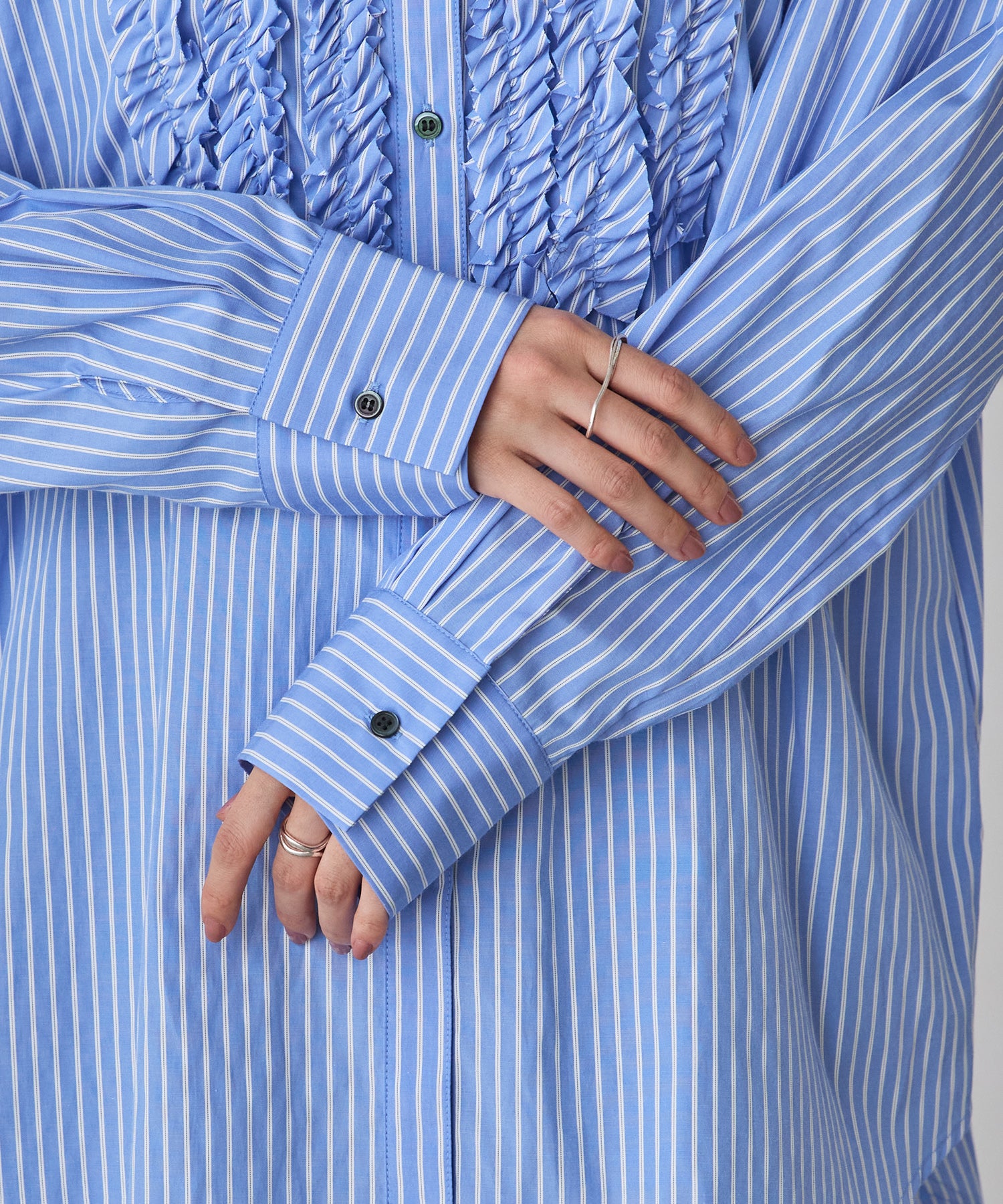 スラブ/デニム ストライプフリルシャツ