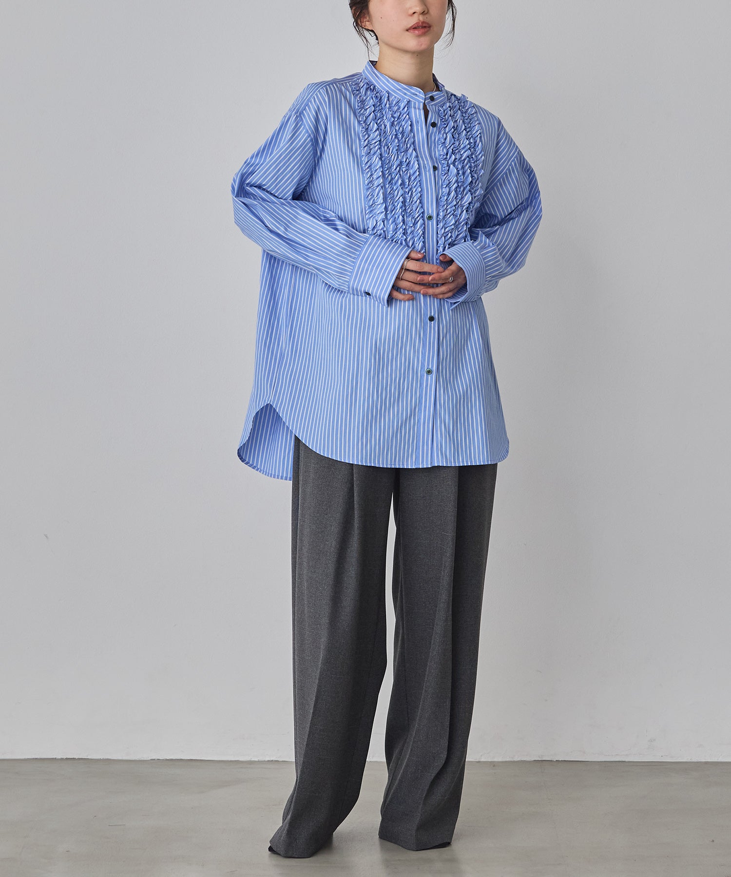 スラブ/デニム ストライプフリルシャツ