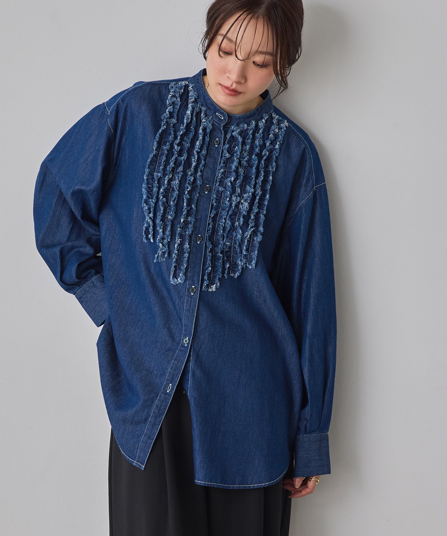 スラブ/デニム ストライプフリルシャツ