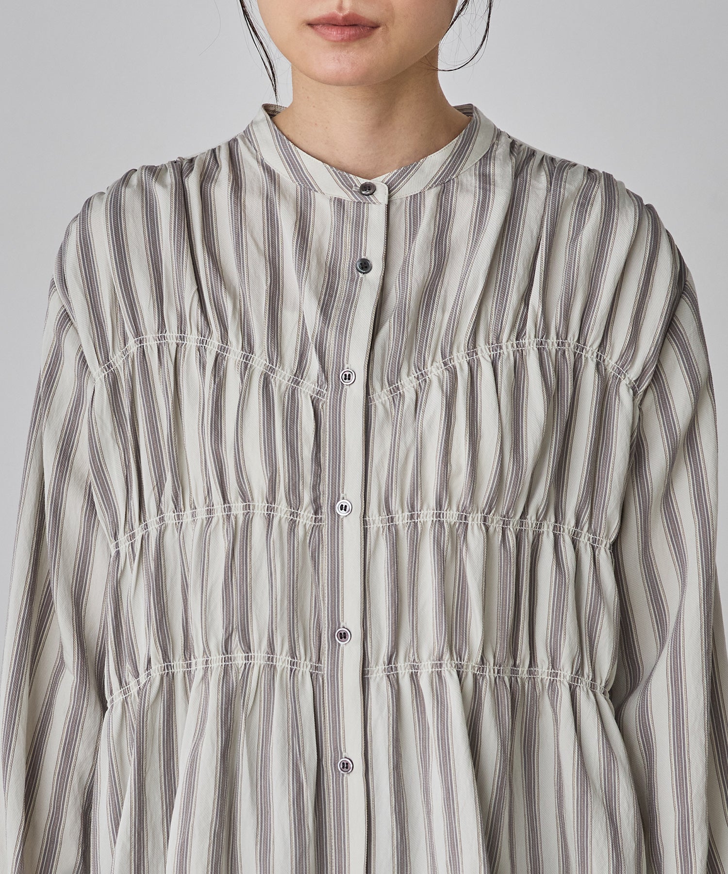 STRIPE SHIRRING SHIRT