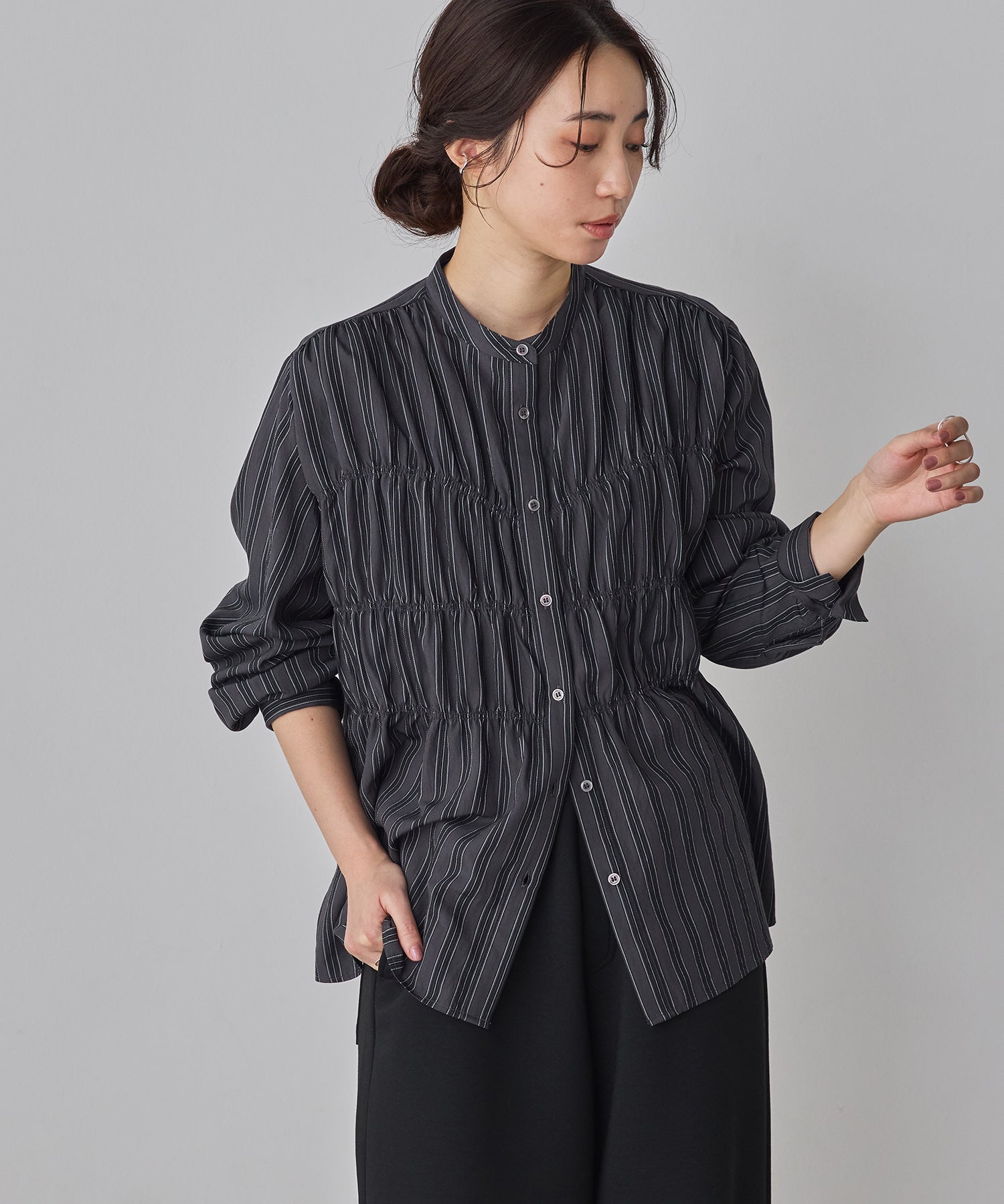 むっちゃん① STRIPE SHIRRING SHIRT