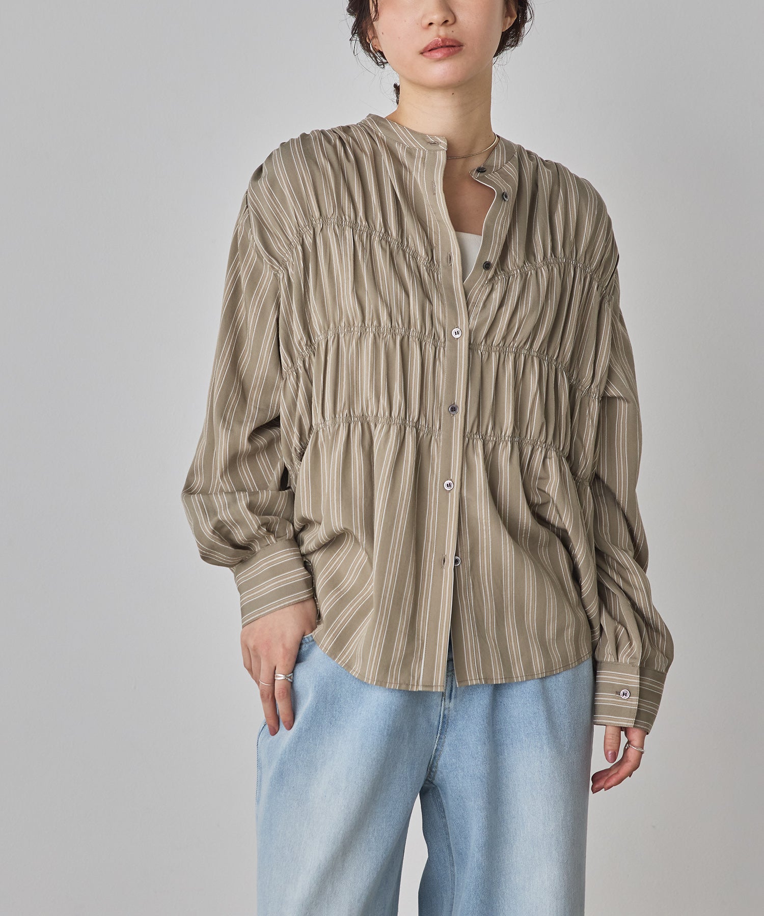 STRIPE SHIRRING SHIRT