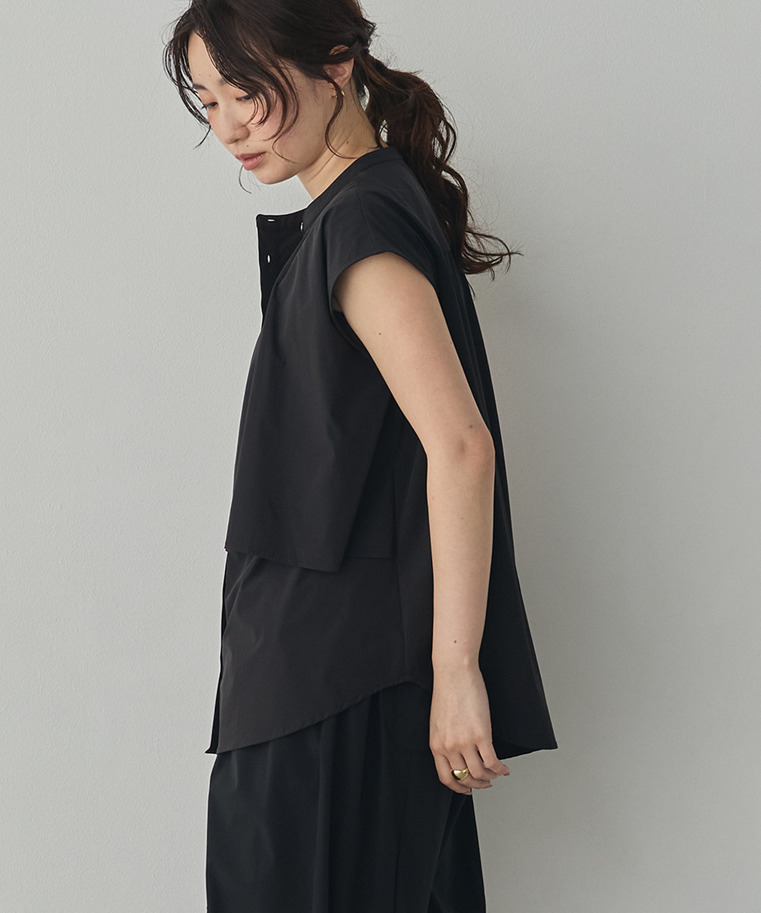 [ICE-TOUCH] LIGHTWEIGHT DOUBLE-FRONT BLOUSE