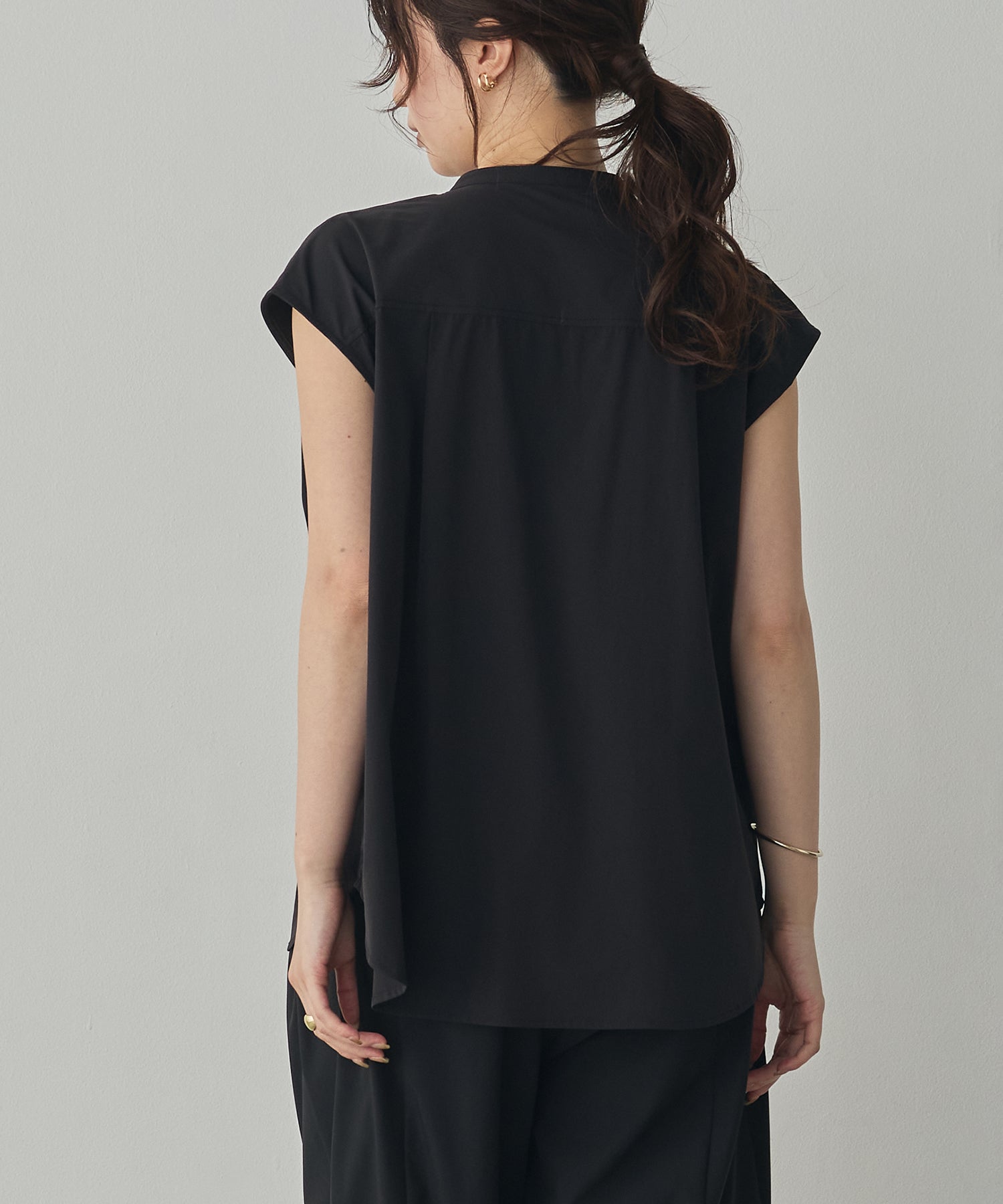 [ICE-TOUCH] LIGHTWEIGHT DOUBLE-FRONT BLOUSE