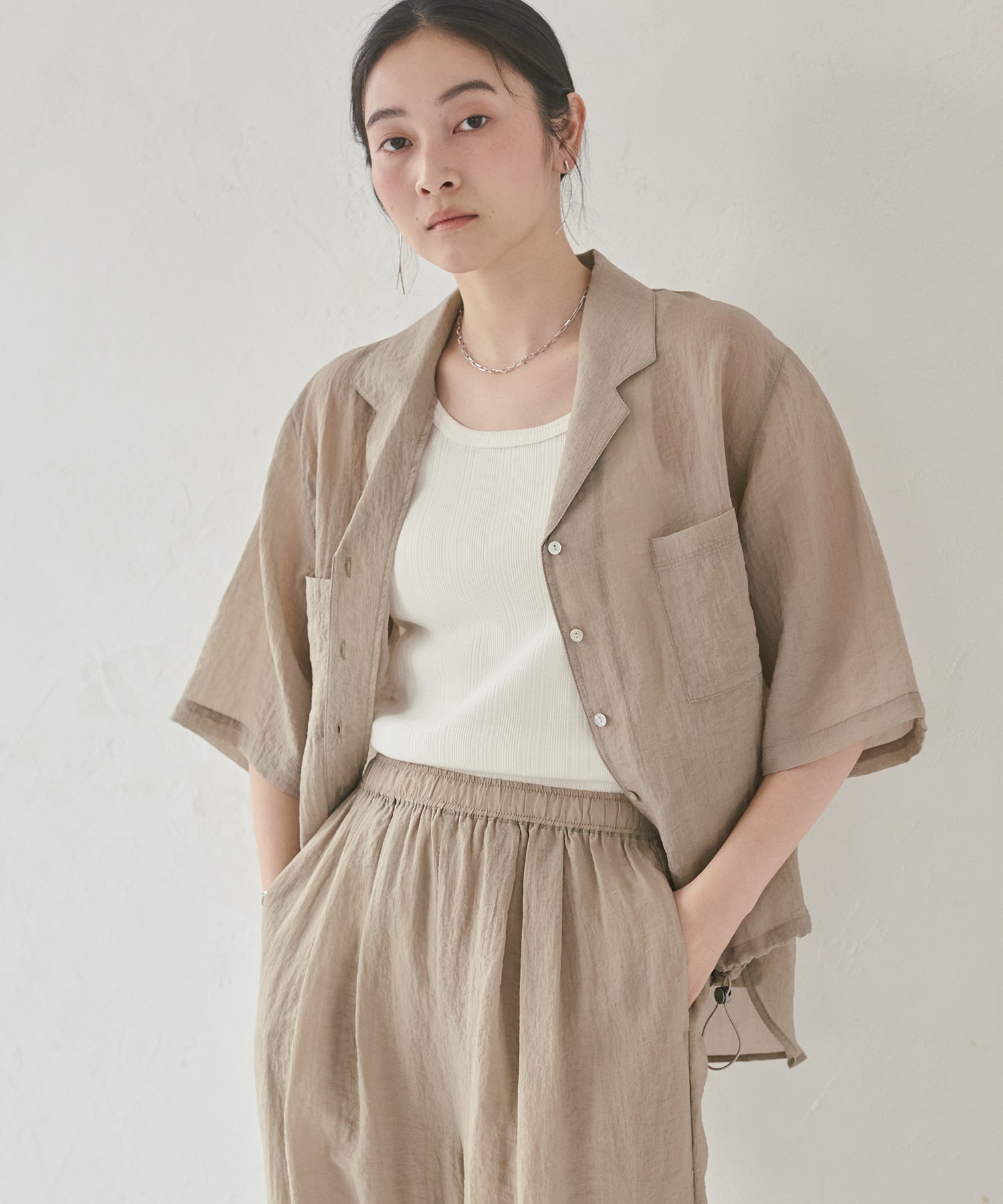 [PRE-ORDER]GLOSSY SHEER OPEN COLLAR SHIRT