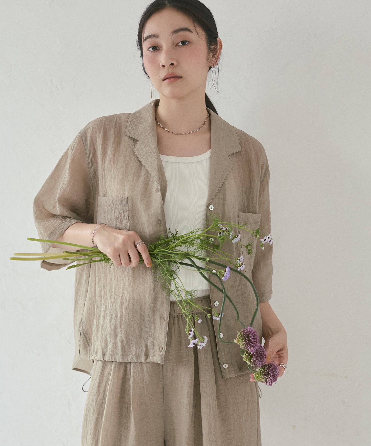 [PRE-ORDER]GLOSSY SHEER OPEN COLLAR SHIRT