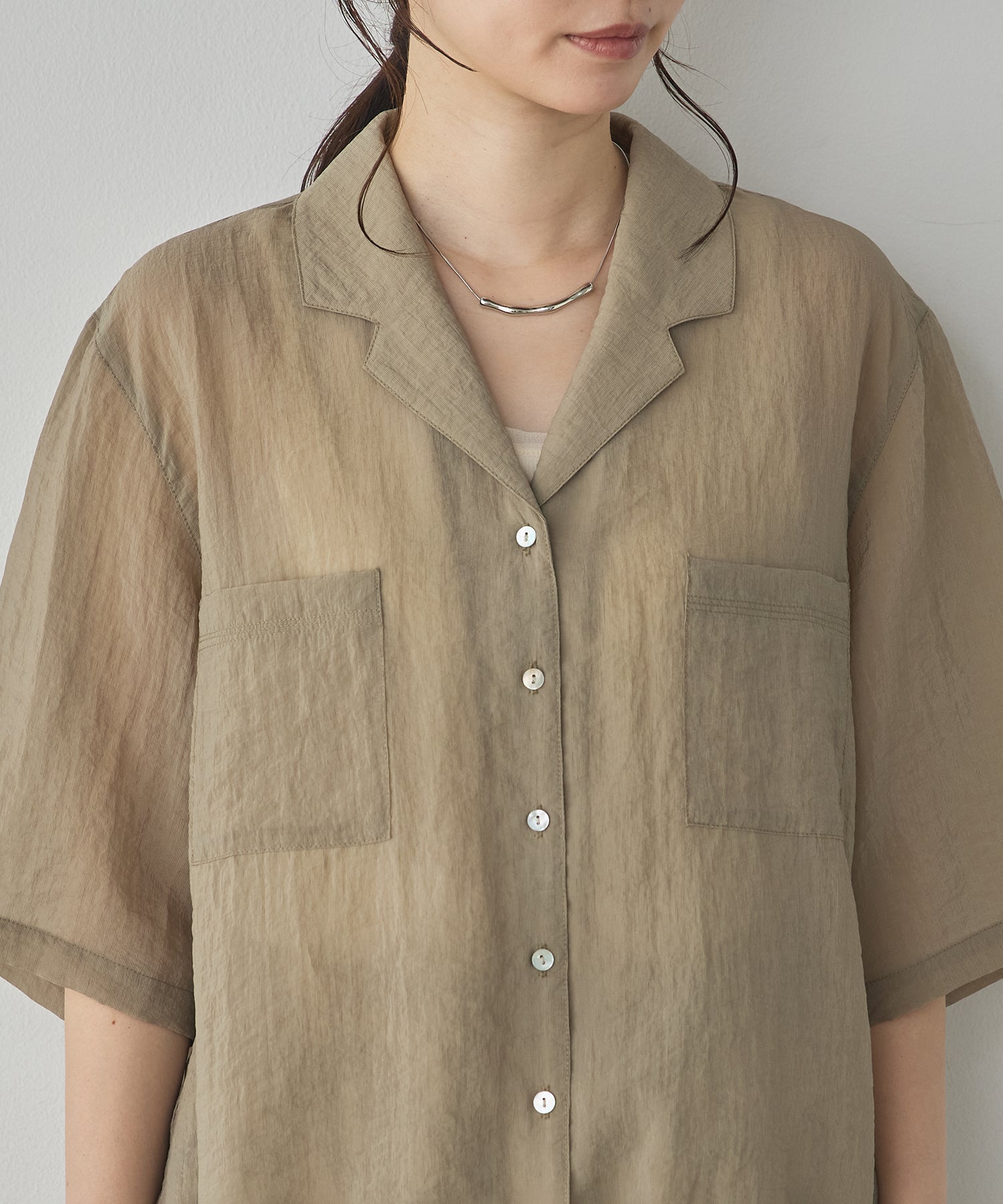 [PRE-ORDER]GLOSSY SHEER OPEN COLLAR SHIRT