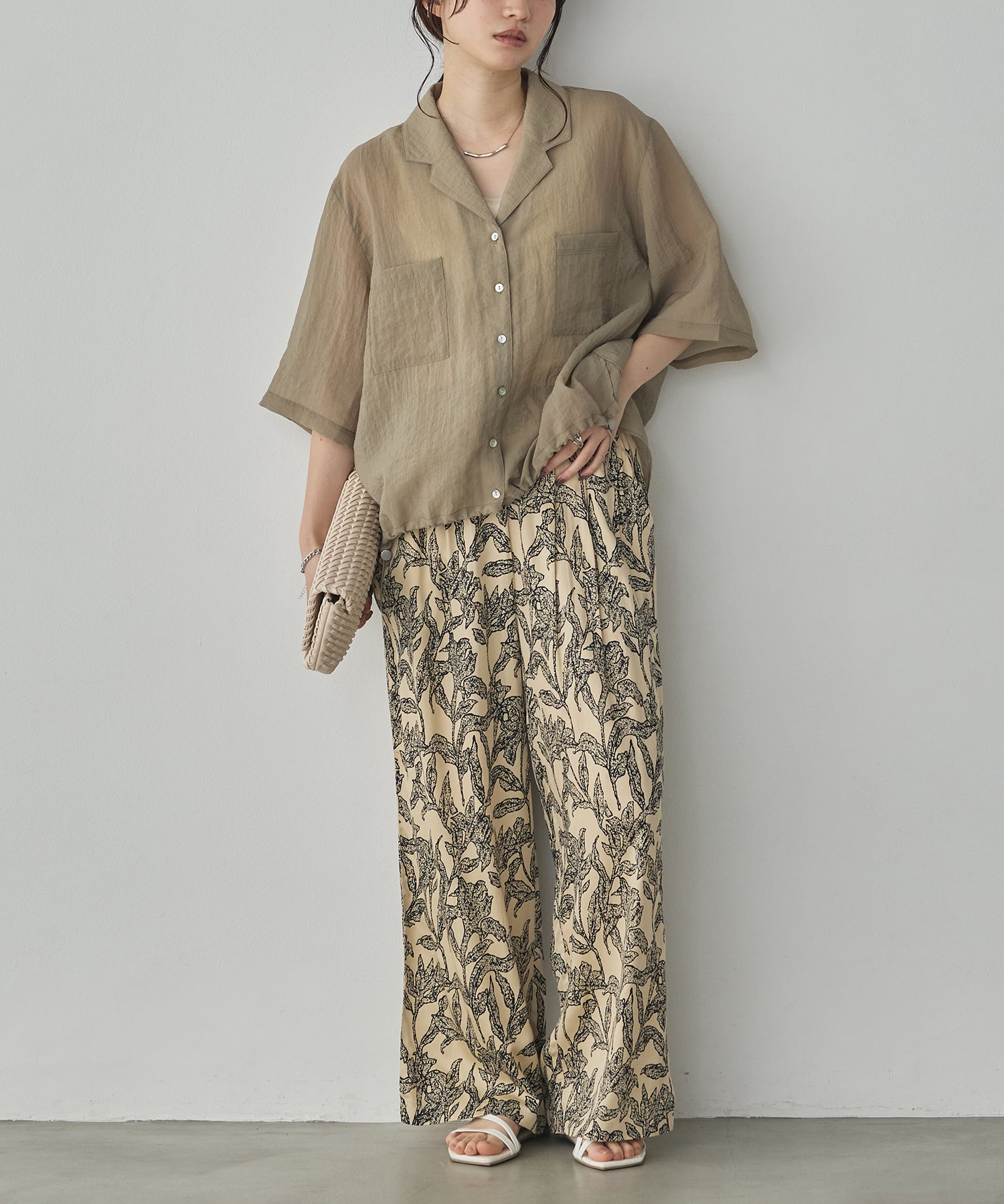 [PRE-ORDER]GLOSSY SHEER OPEN COLLAR SHIRT