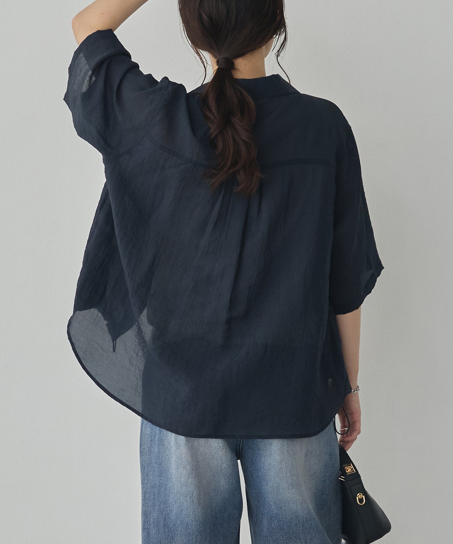[PRE-ORDER]GLOSSY SHEER OPEN COLLAR SHIRT