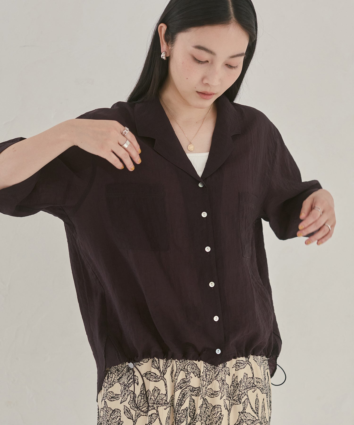 [PRE-ORDER]GLOSSY SHEER OPEN COLLAR SHIRT