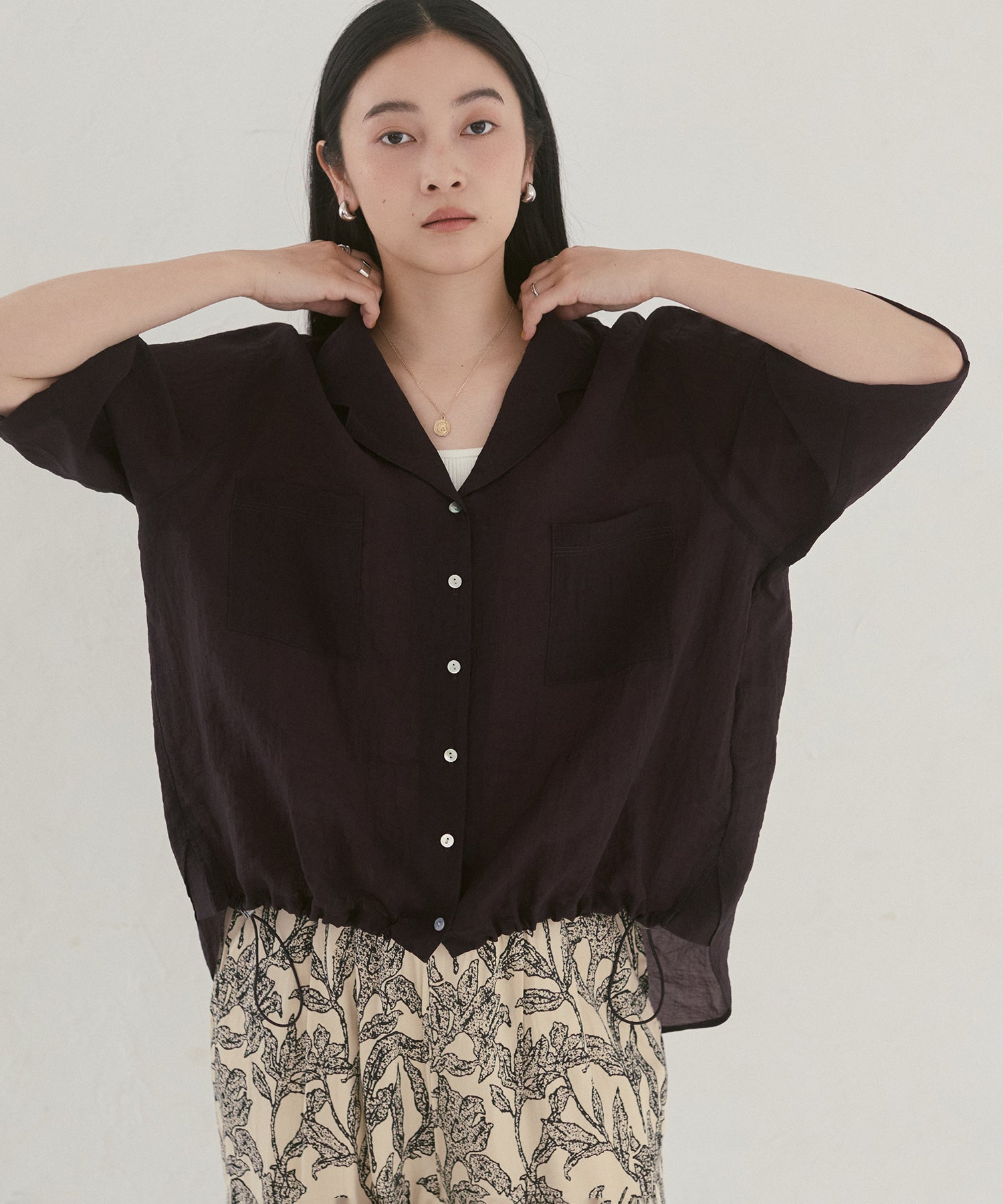 [PRE-ORDER]GLOSSY SHEER OPEN COLLAR SHIRT