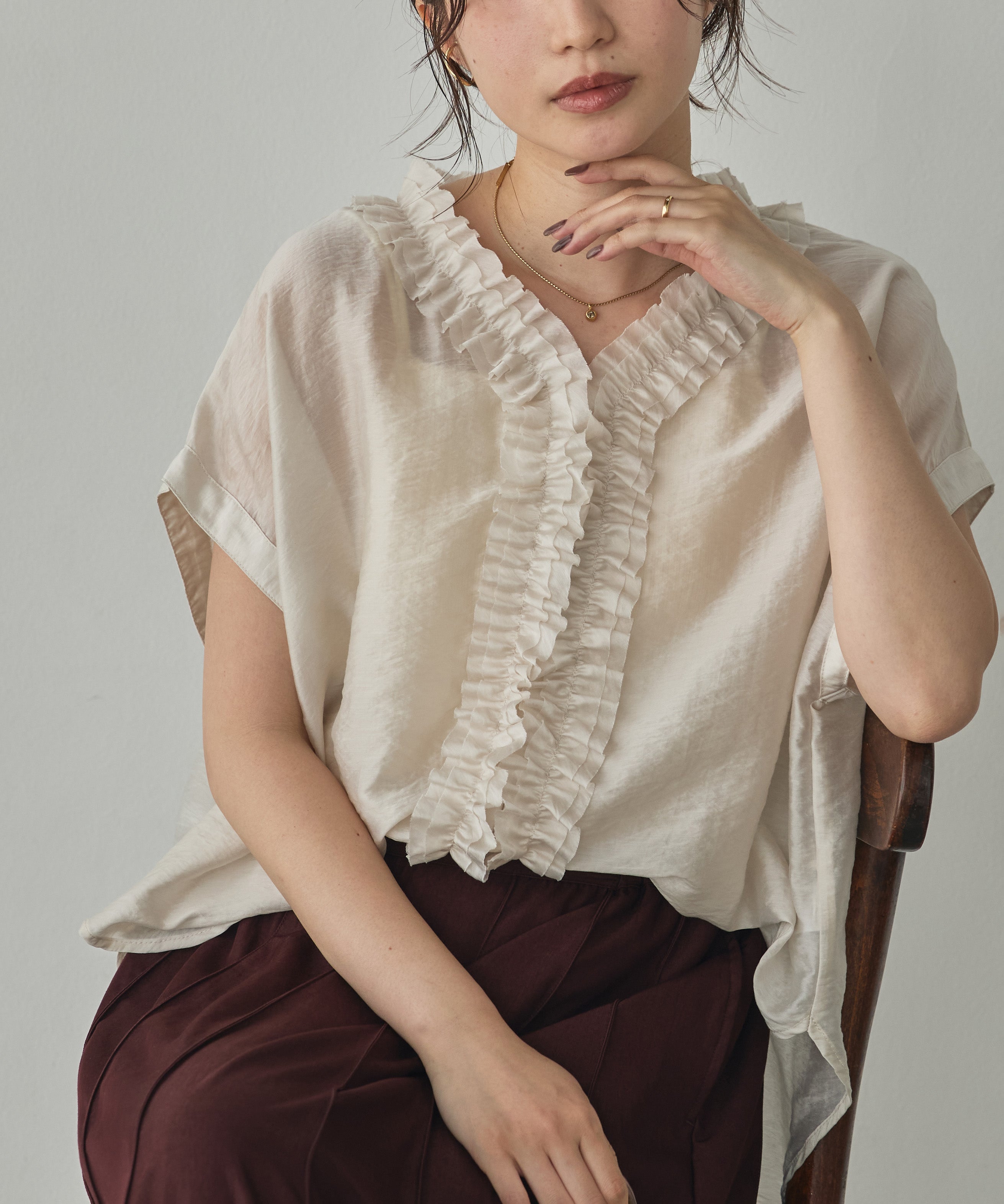 SOLID-COLOR / YARN-DYED CHECKERED FRILL SHIRT
