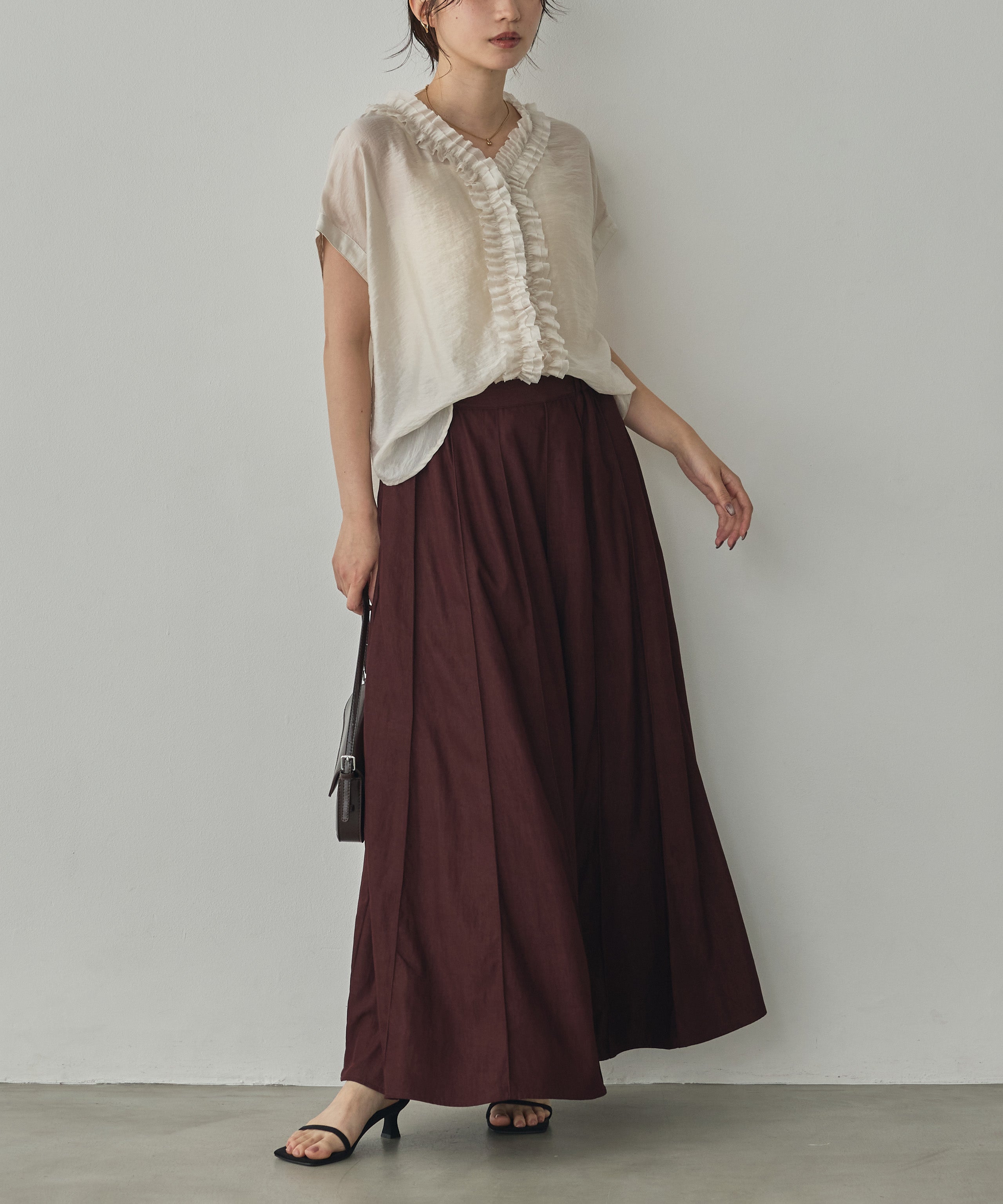 SOLID-COLOR / YARN-DYED CHECKERED FRILL SHIRT