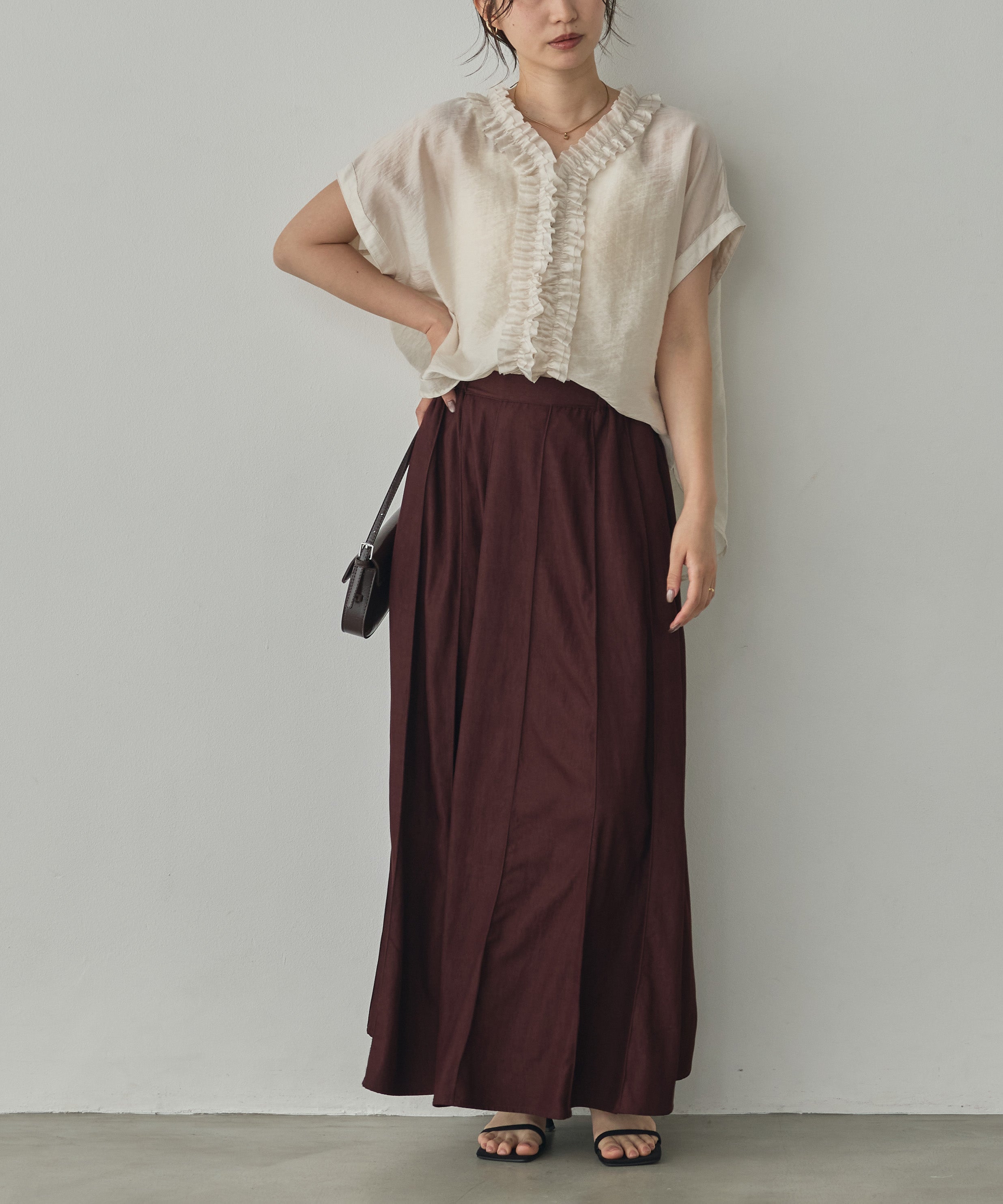 SOLID-COLOR / YARN-DYED CHECKERED FRILL SHIRT