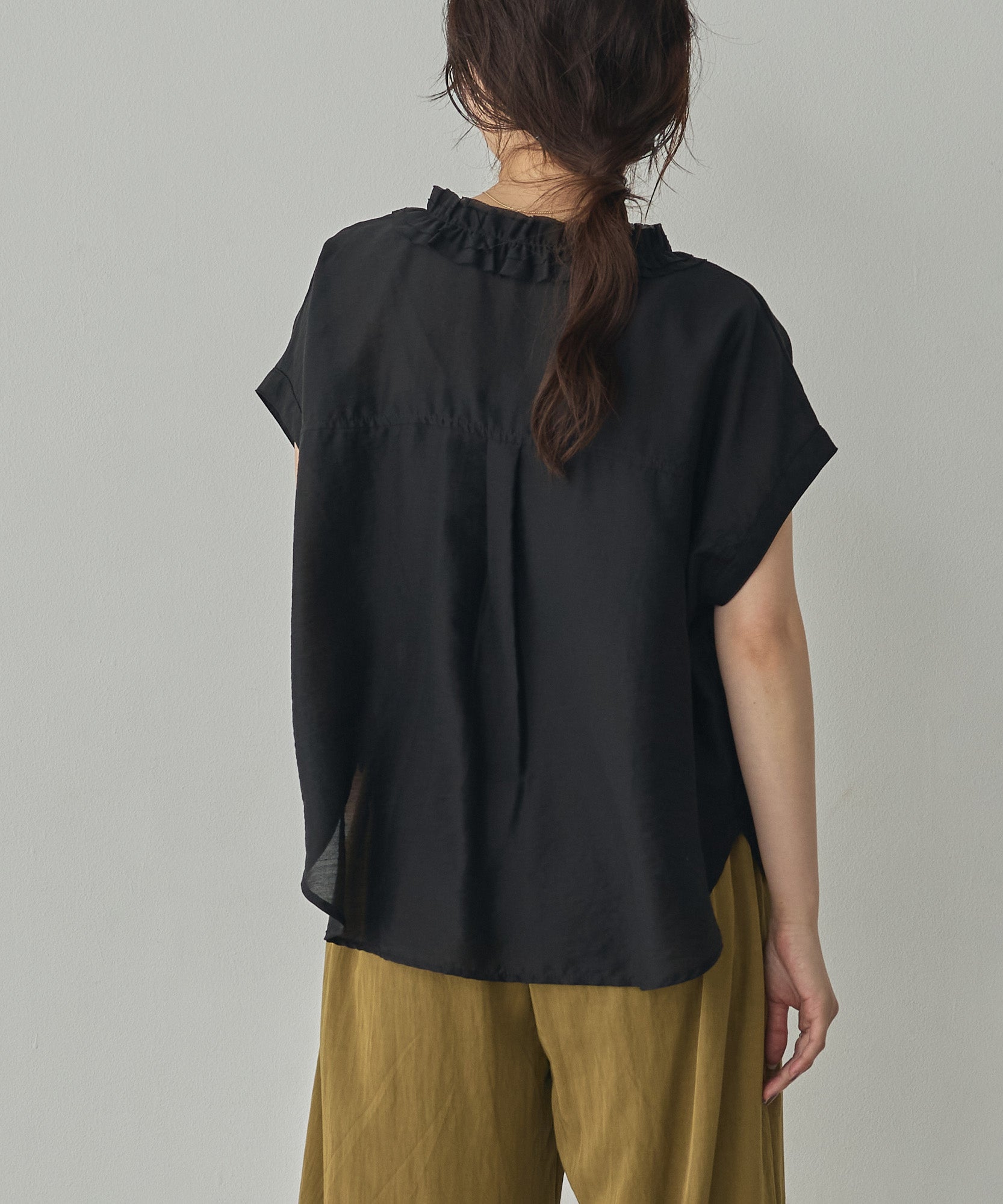 SOLID-COLOR / YARN-DYED CHECKERED FRILL SHIRT
