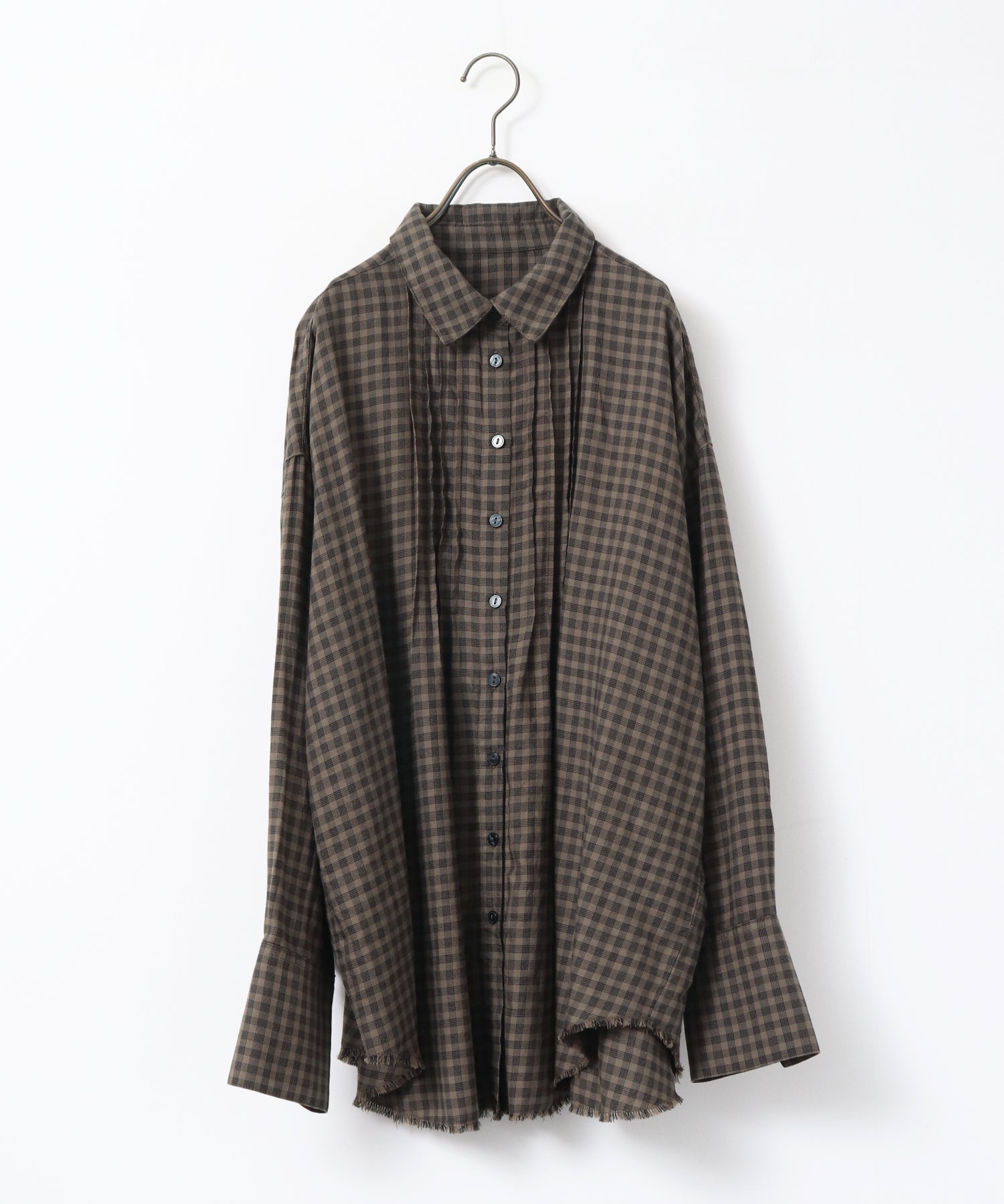 CHECKERED TUCKED-IN SHIRT