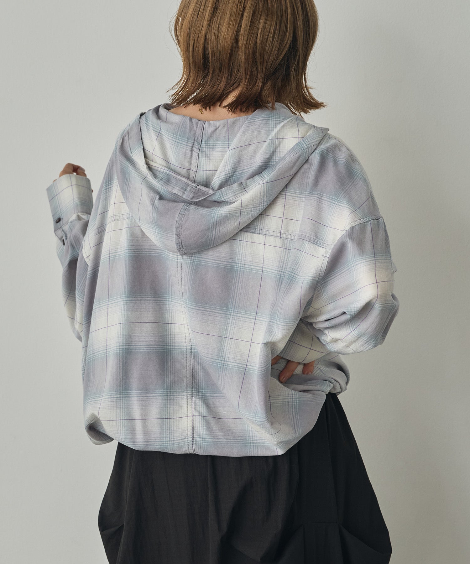 CHEQUERED HOODED SHIRT