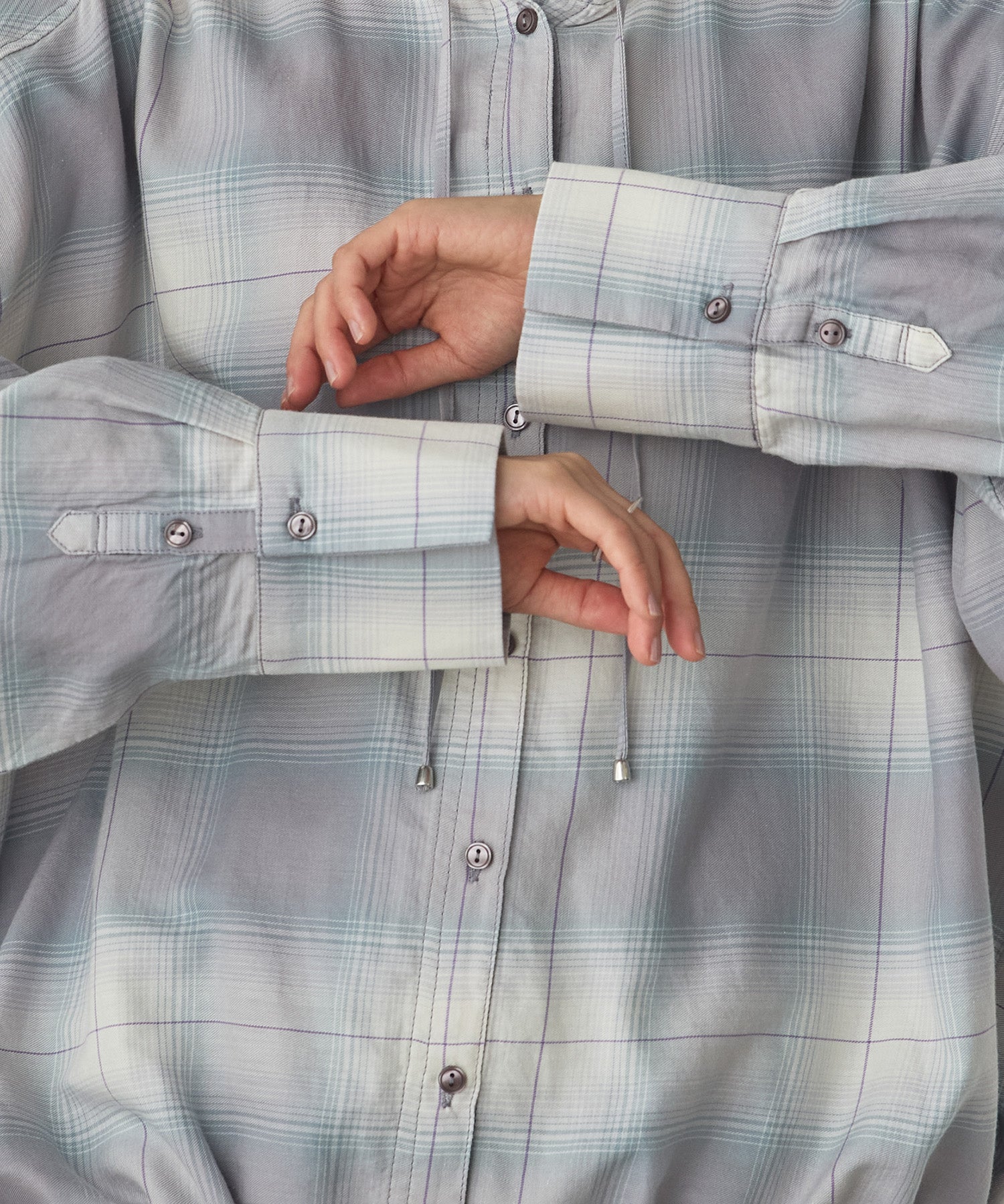 CHEQUERED HOODED SHIRT