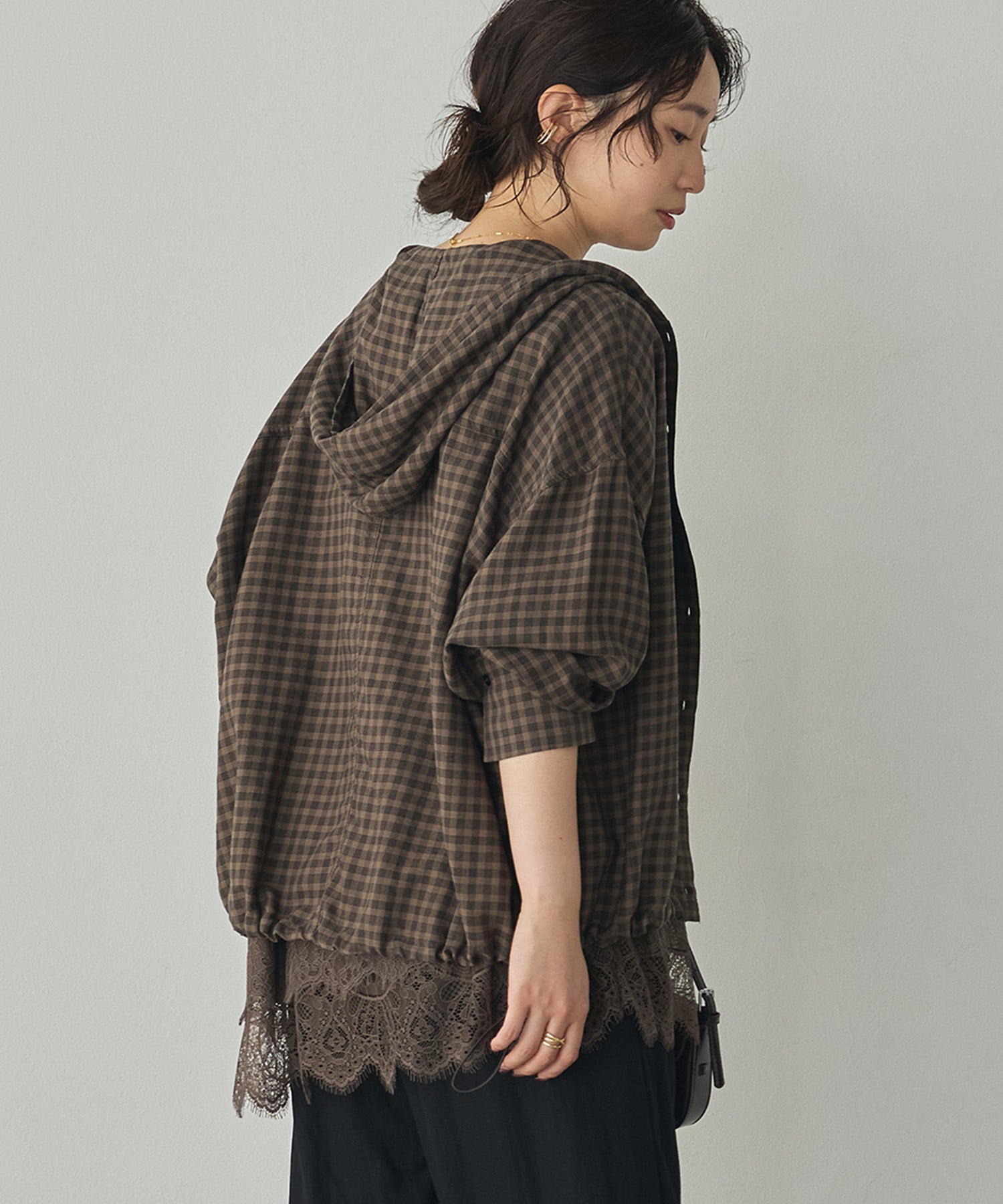 CHEQUERED HOODED SHIRT