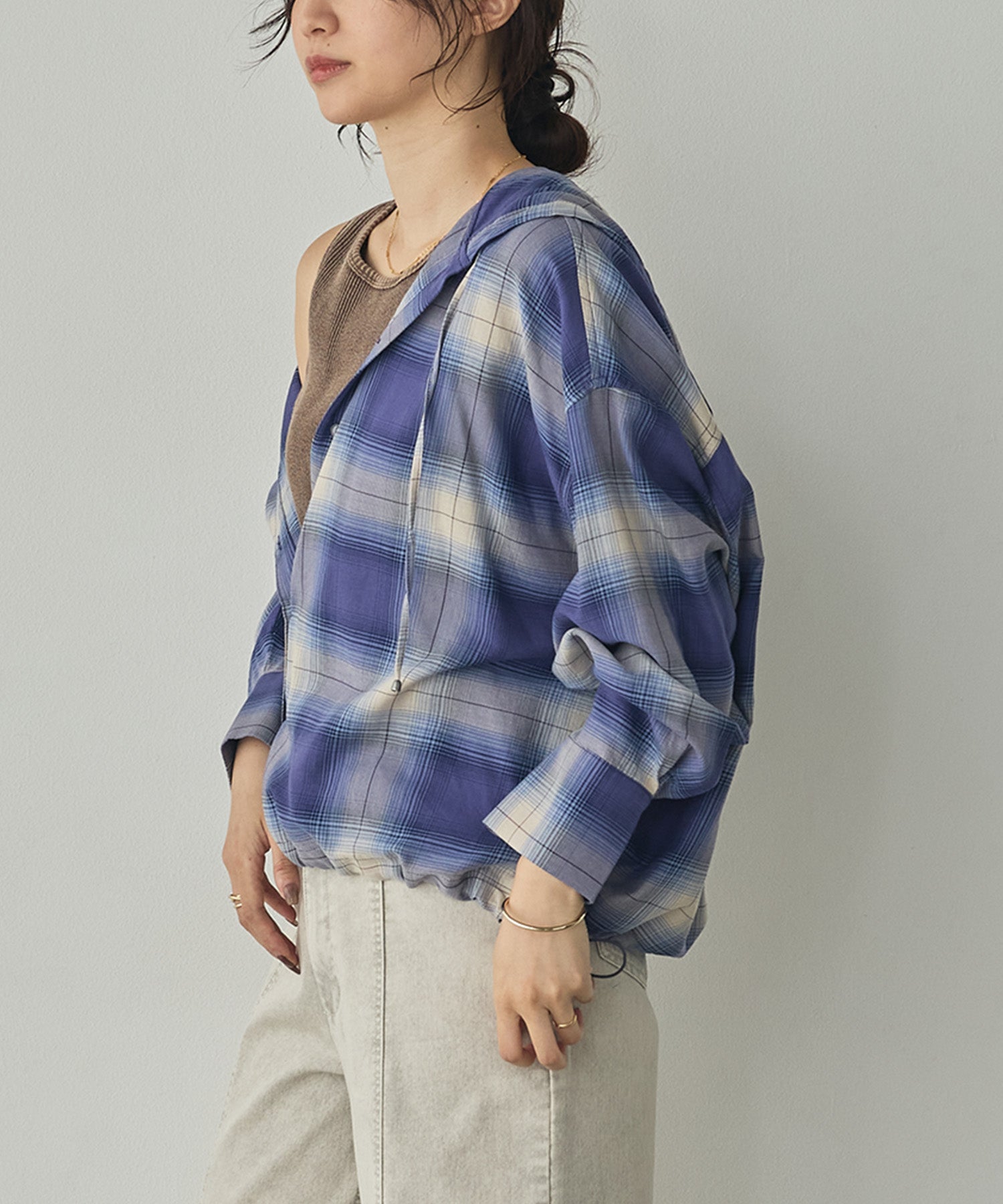 CHEQUERED HOODED SHIRT