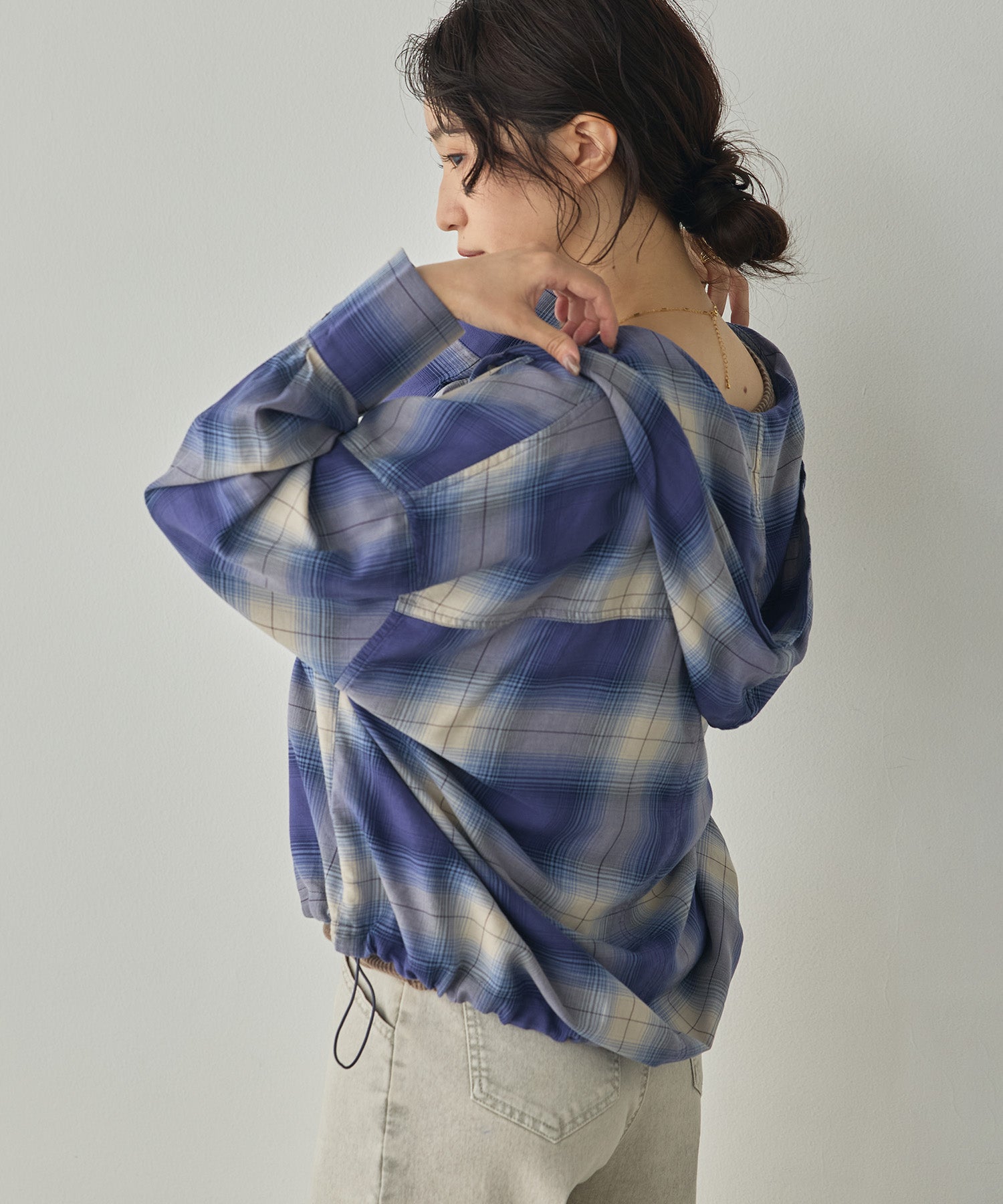 CHEQUERED HOODED SHIRT