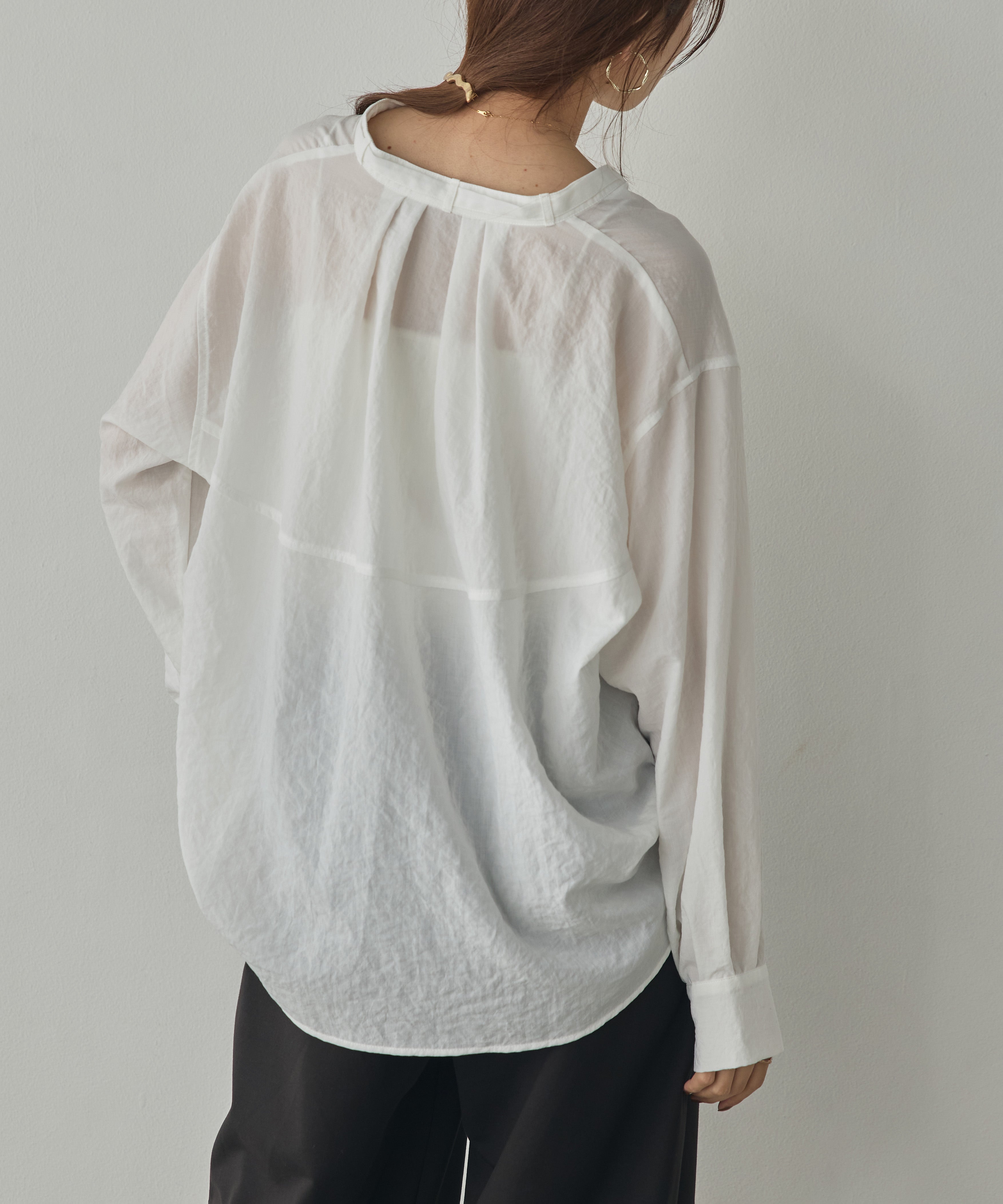 2WAY BACK-GATHERED BOW-TIE BLOUSE