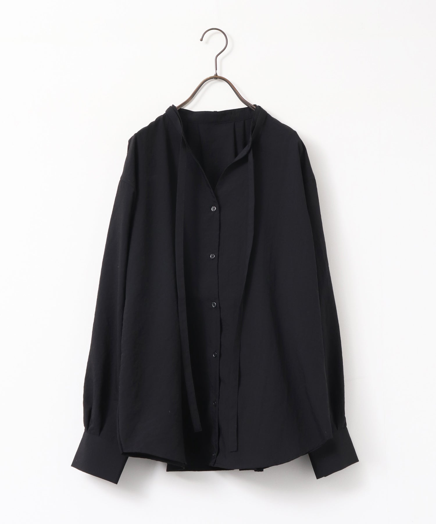 2WAY BACK-GATHERED BOW-TIE BLOUSE