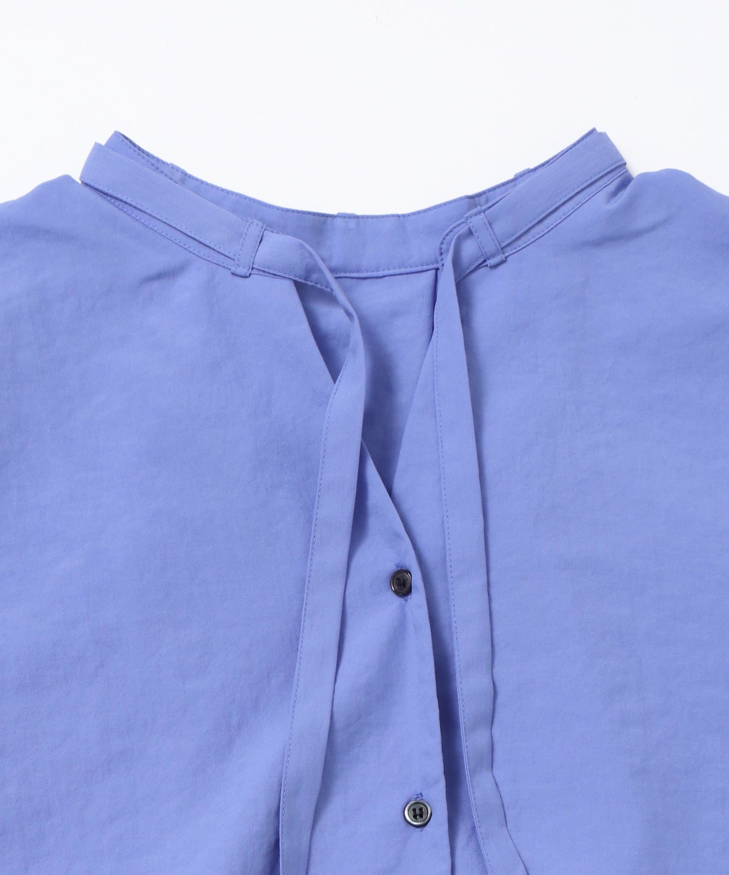 2WAY BACK-GATHERED BOW-TIE BLOUSE