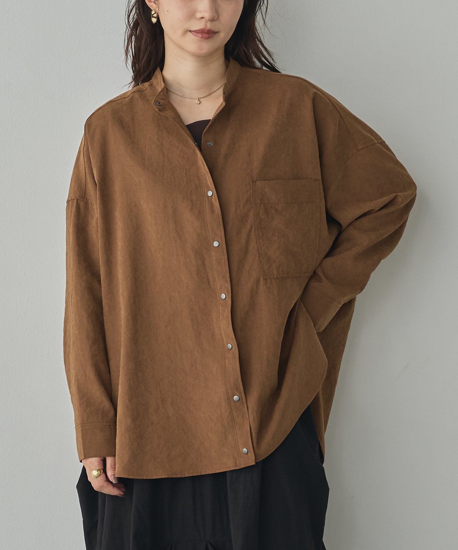 [PRE-ORDER]PEACH SUEDE 2WAY LENGTH BAND COLLAR SHIRT