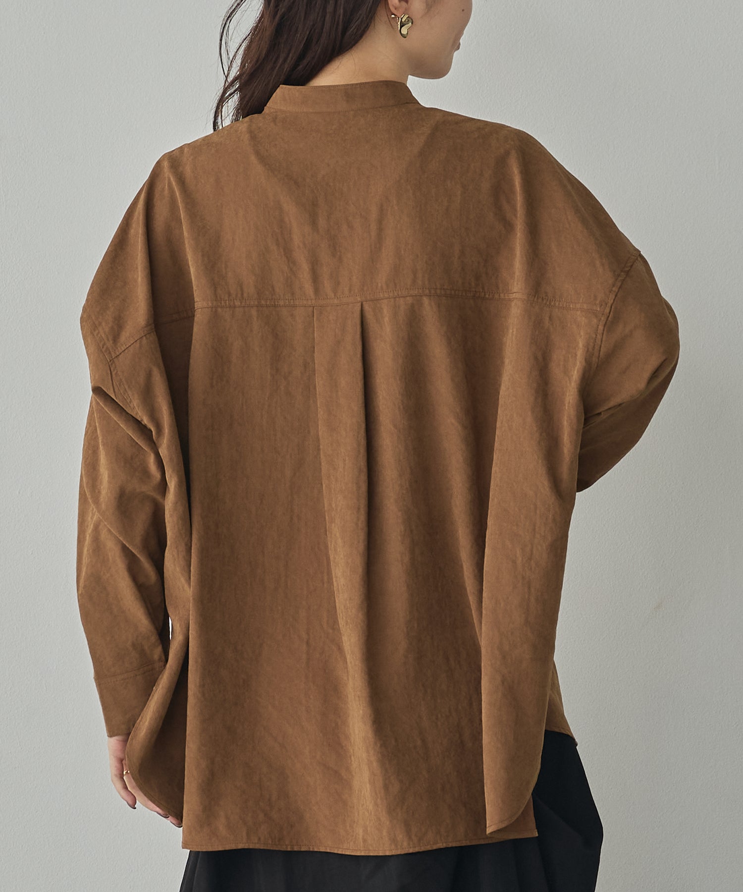[PRE-ORDER]PEACH SUEDE 2WAY LENGTH BAND COLLAR SHIRT